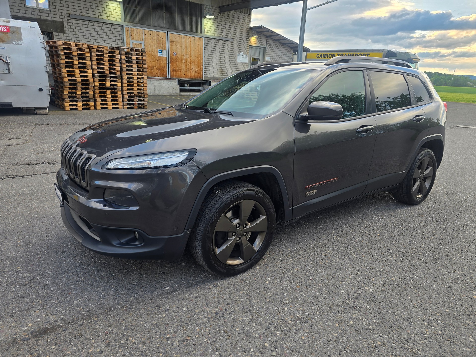 JEEP Cherokee 2.2TD 75th Anniversary AWD 9ATX AD-showroom-element-2