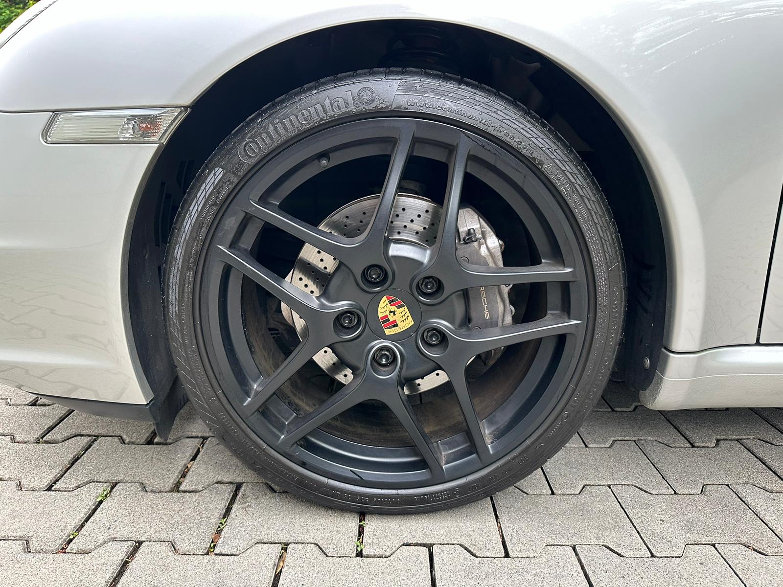 PORSCHE 911 Cabrio Carrera-image-14