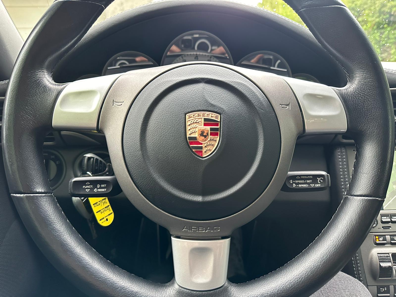 PORSCHE 911 Cabrio Carrera-image-26