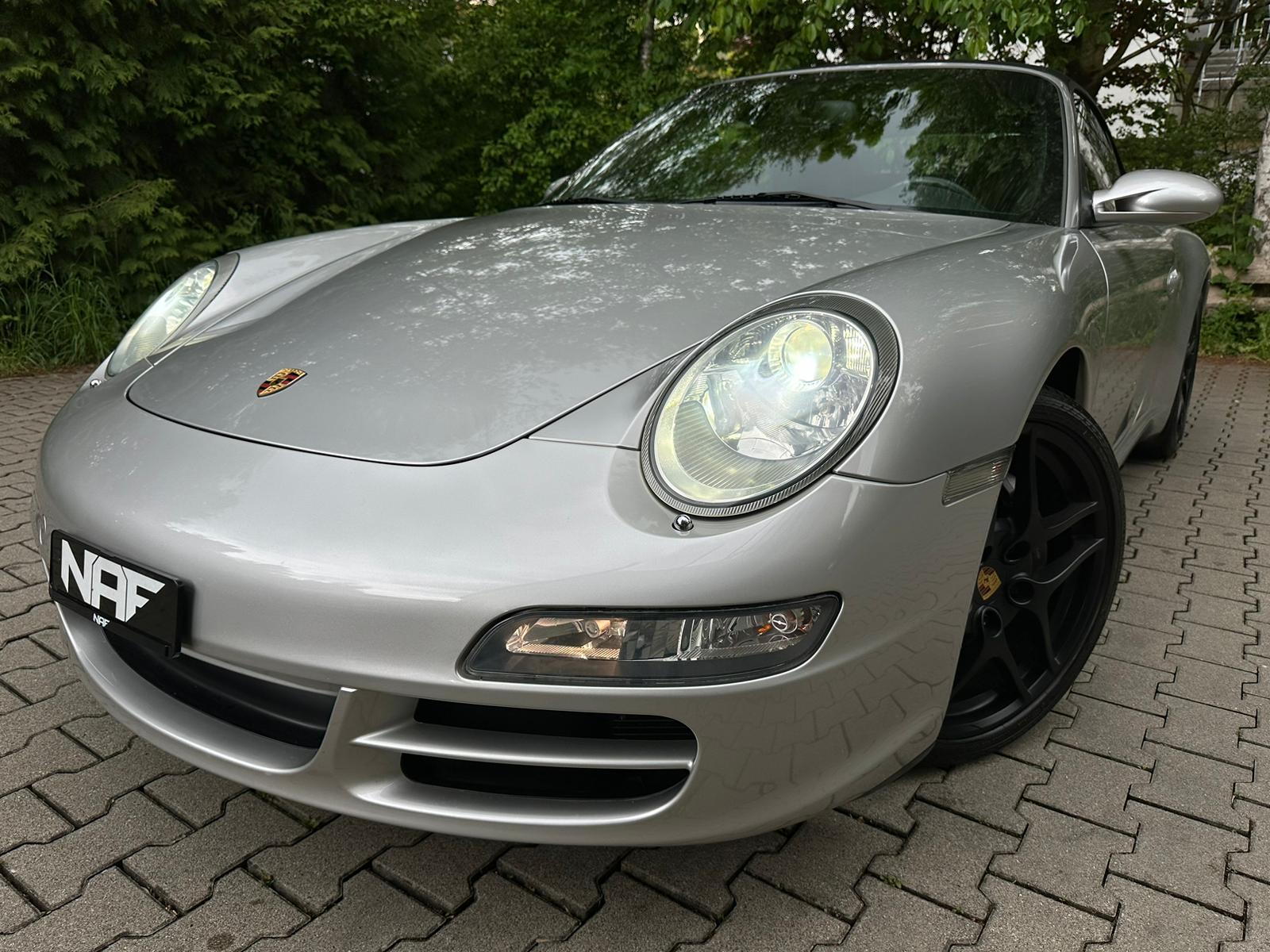 PORSCHE 911 Cabrio Carrera