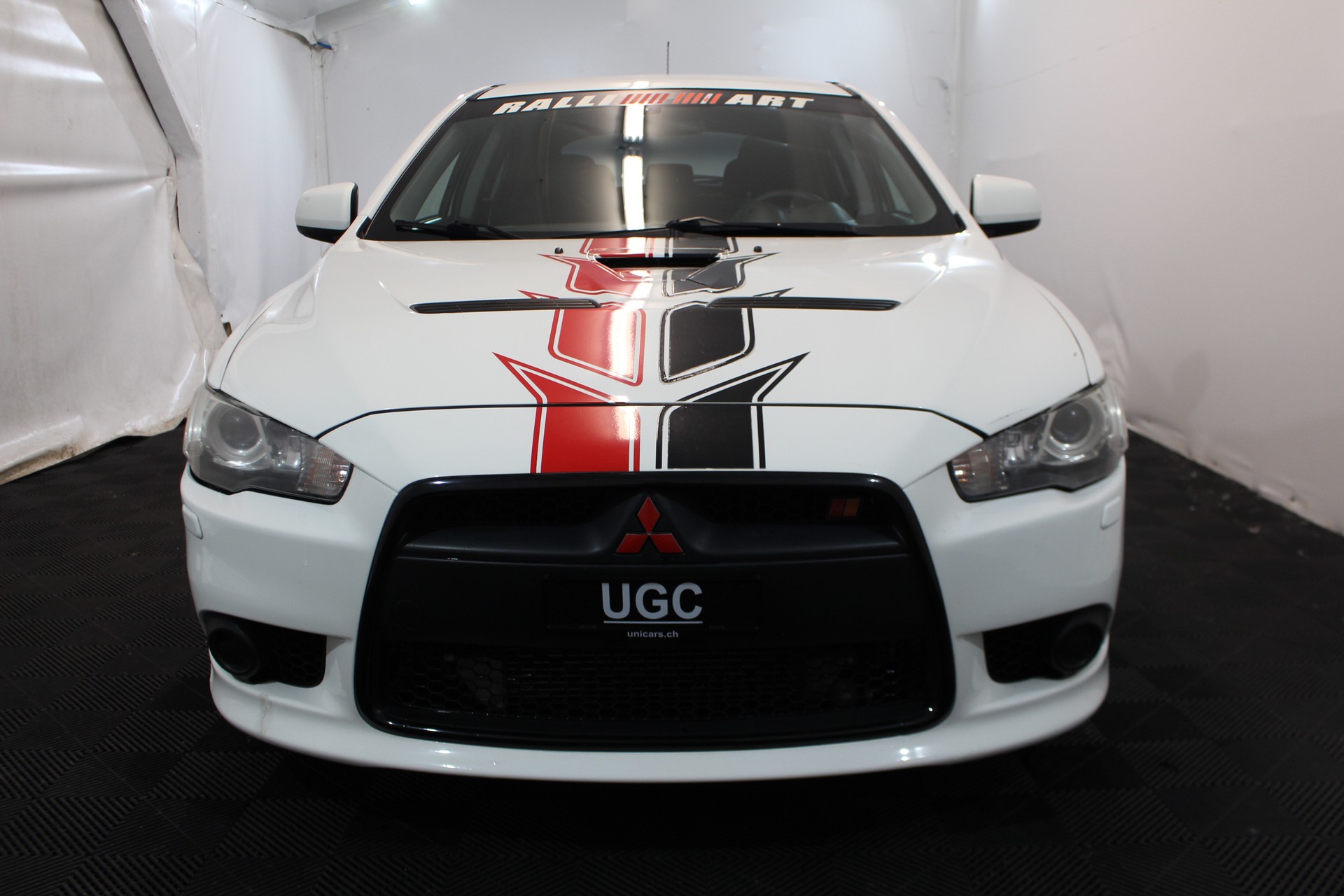 MITSUBISHI Lancer Sportback 2.0 T MIVEC Ralliart S-showroom-element-1