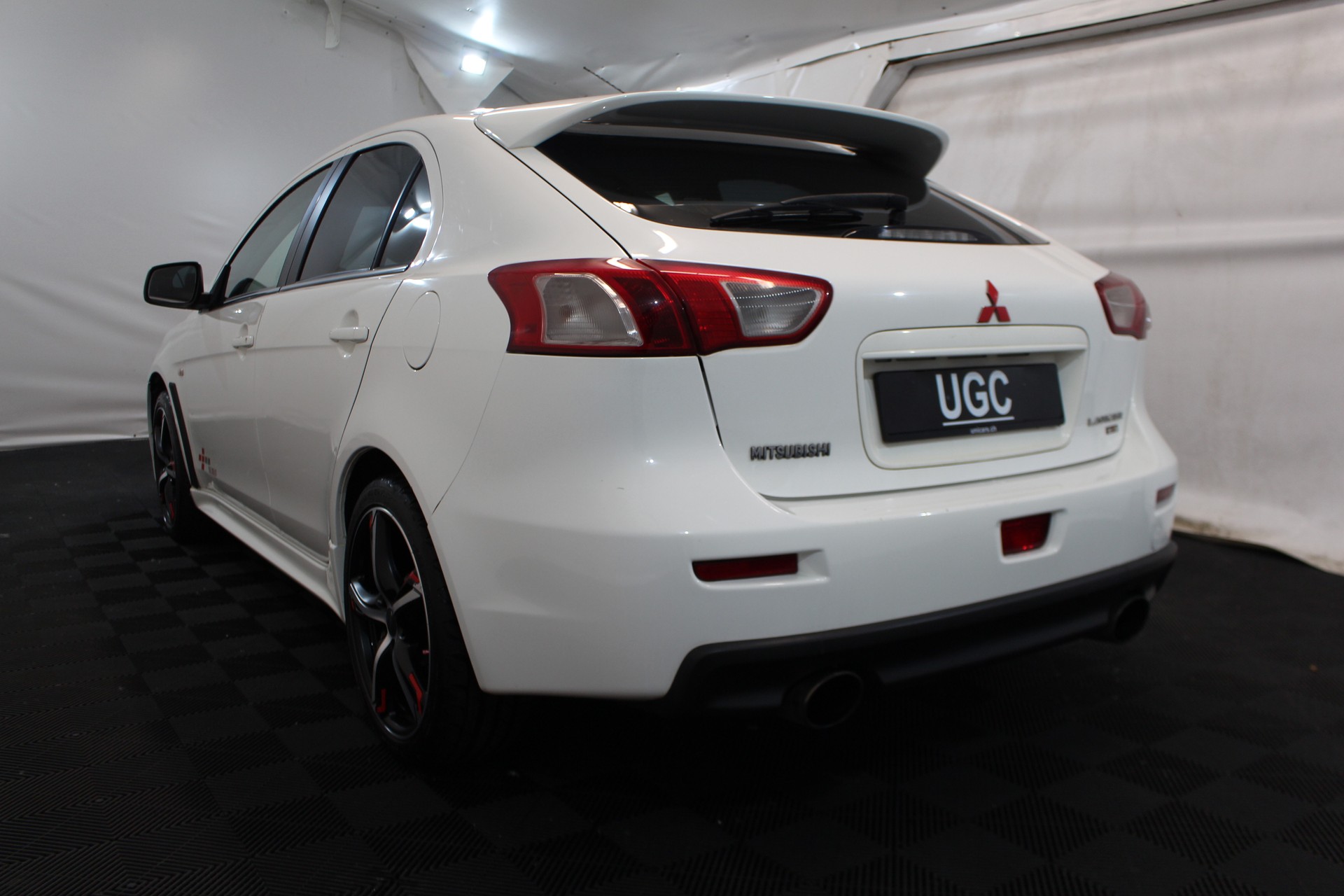 MITSUBISHI Lancer Sportback 2.0 T MIVEC Ralliart S-showroom-element-3