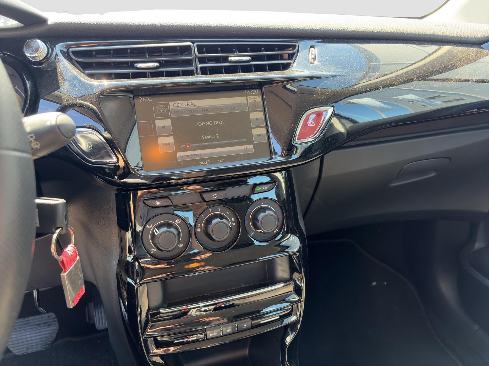 CITROEN C3 1.6 e-HDi 90 Seduction-image-12