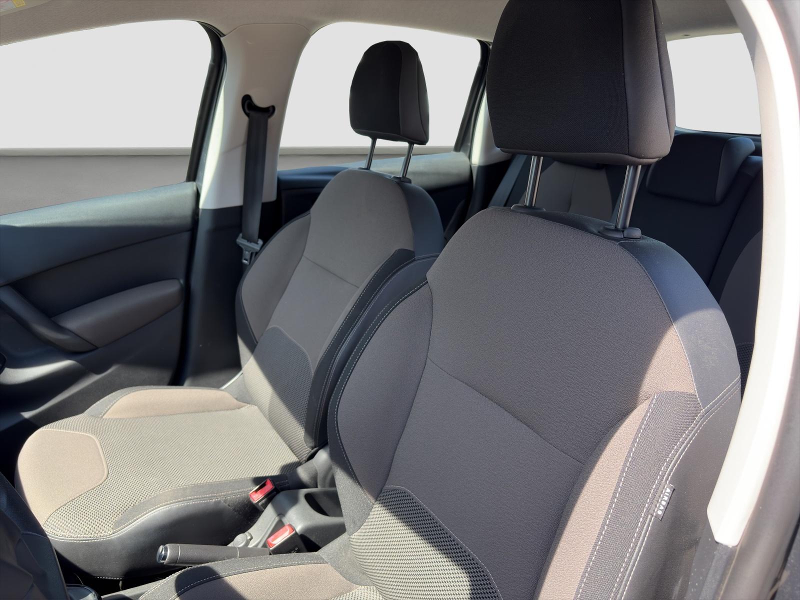 CITROEN C3 1.6 e-HDi 90 Seduction-image-9
