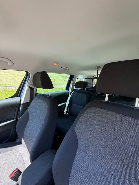 SKODA Yeti 2.0 TDI Active 4x4-image-10