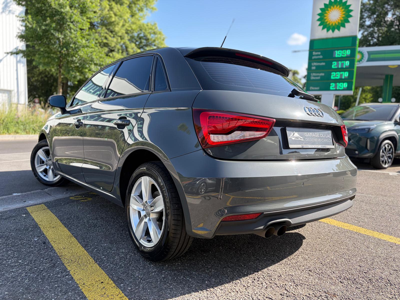 AUDI A1 Sportback 1.4 TFSI S-tronic-showroom-element-2