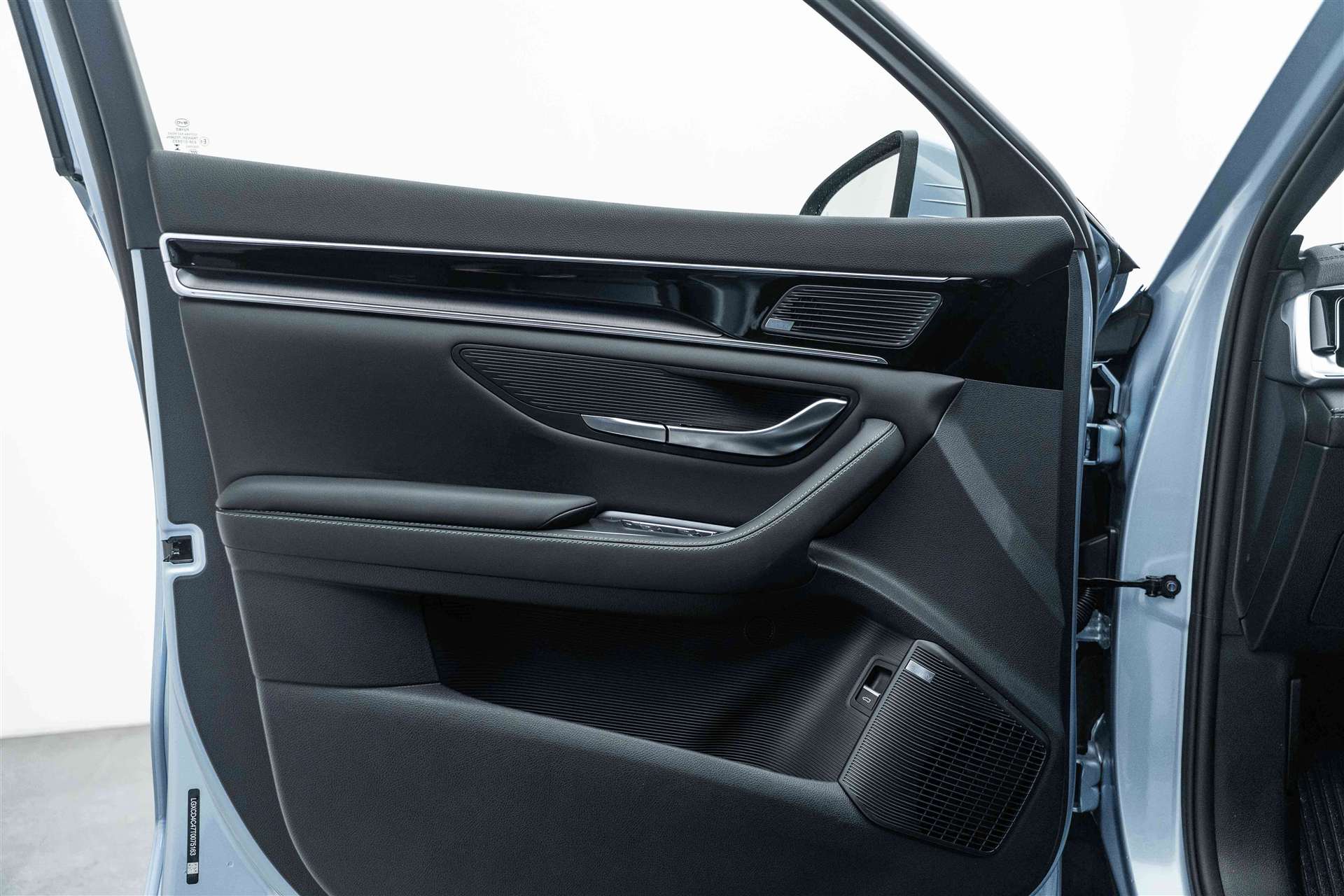 BYD Seal U DM-i PHEV Design AWD 324PS Automat-image-6