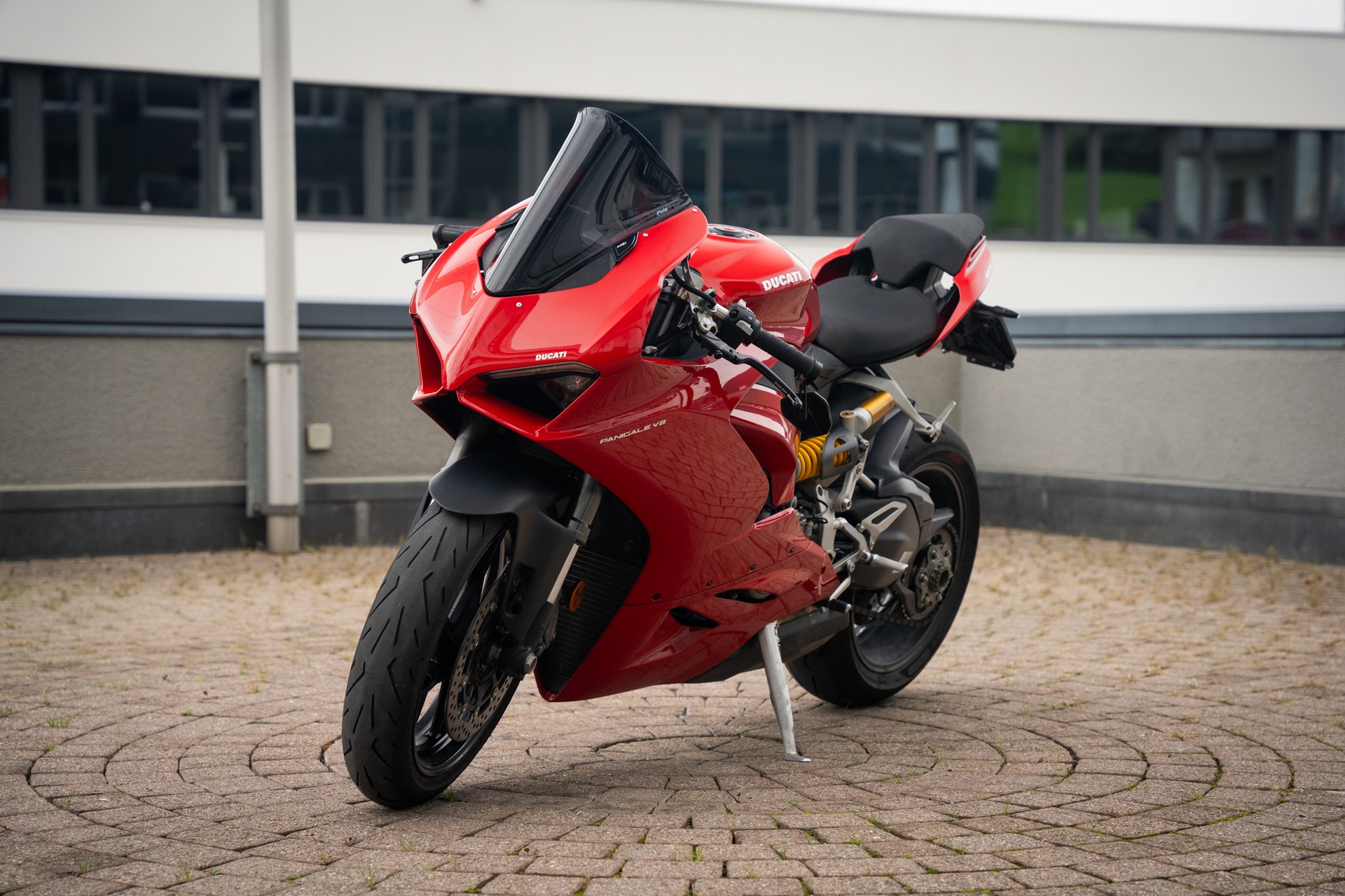 DUCATI Panigale V2-image-0