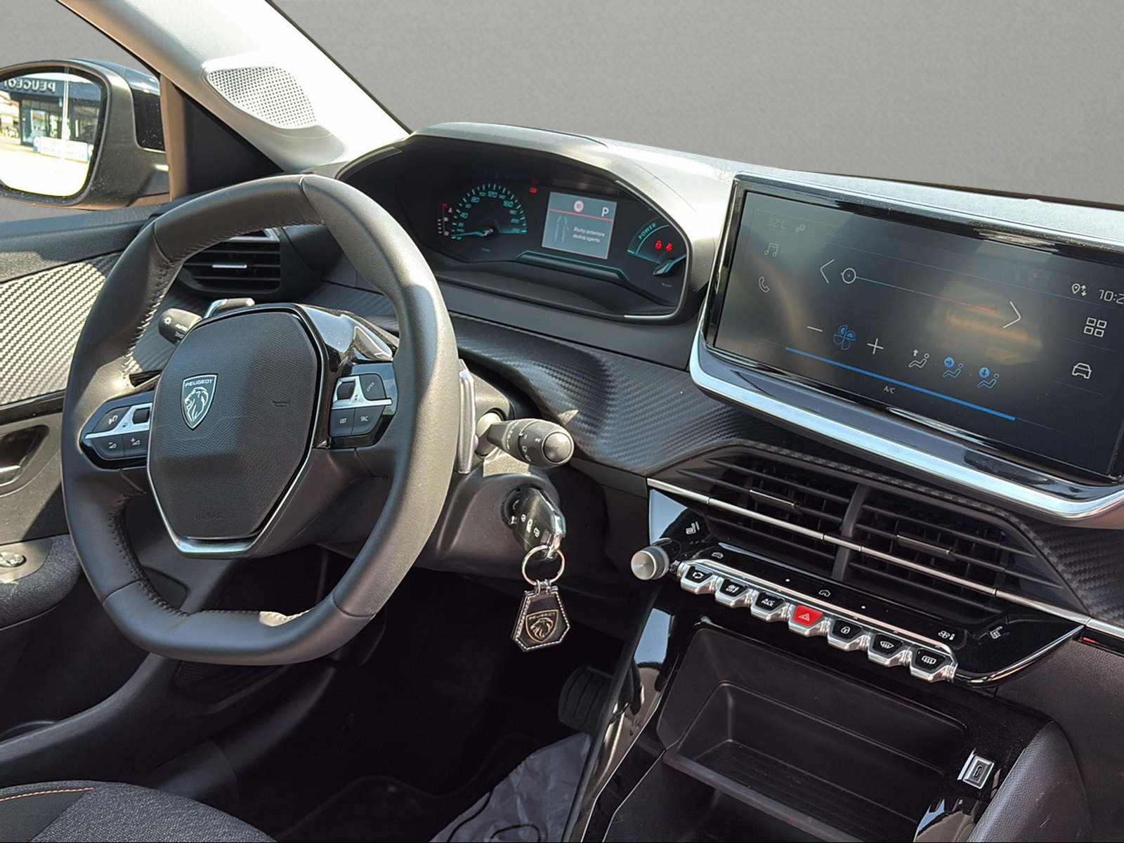 PEUGEOT 208 1.2 MHEV 100 Style-image-12