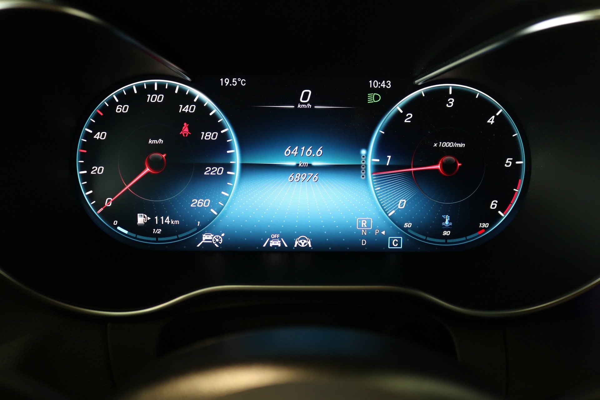 MERCEDES-BENZ C 300 d AMG Line 4Matic 9G-Tronic-image-56