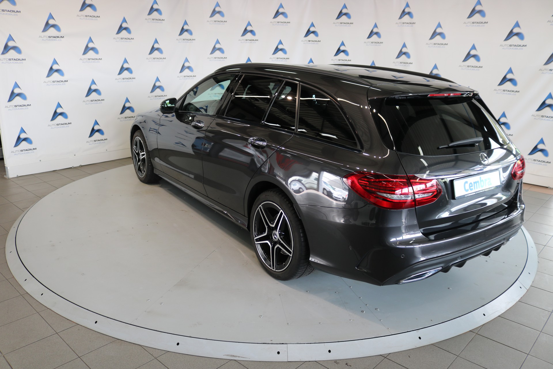 MERCEDES-BENZ C 300 d AMG Line 4Matic 9G-Tronic-image-19
