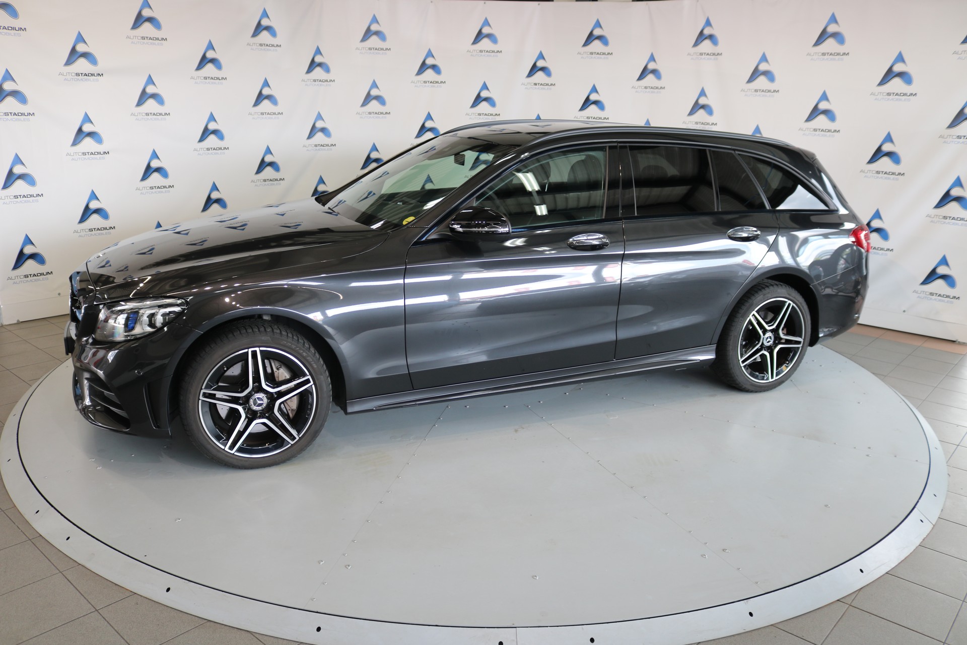 MERCEDES-BENZ C 300 d AMG Line 4Matic 9G-Tronic-image-13
