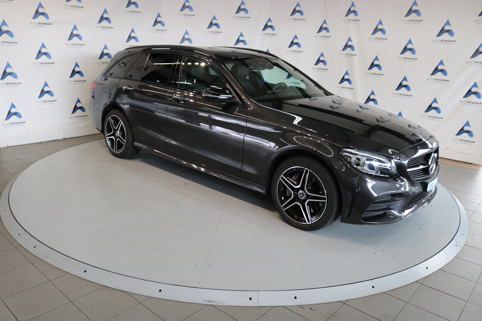 MERCEDES-BENZ C 300 d AMG Line 4Matic 9G-Tronic-image-32