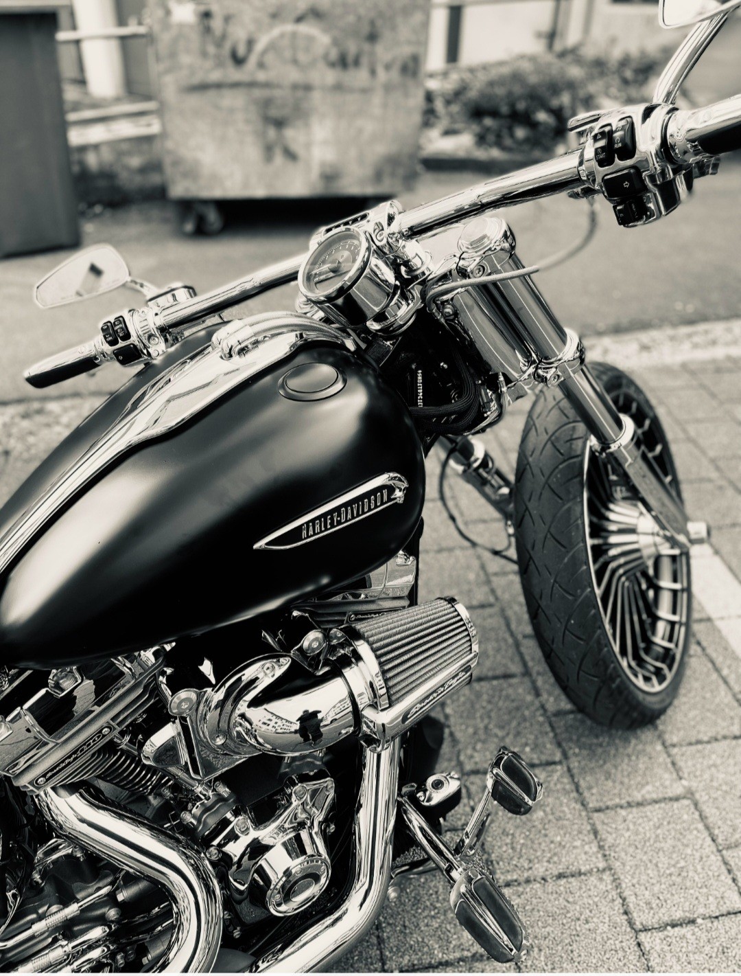 HARLEY-DAVIDSON FXSBSE Softail Breakout ABS CVO-image-0