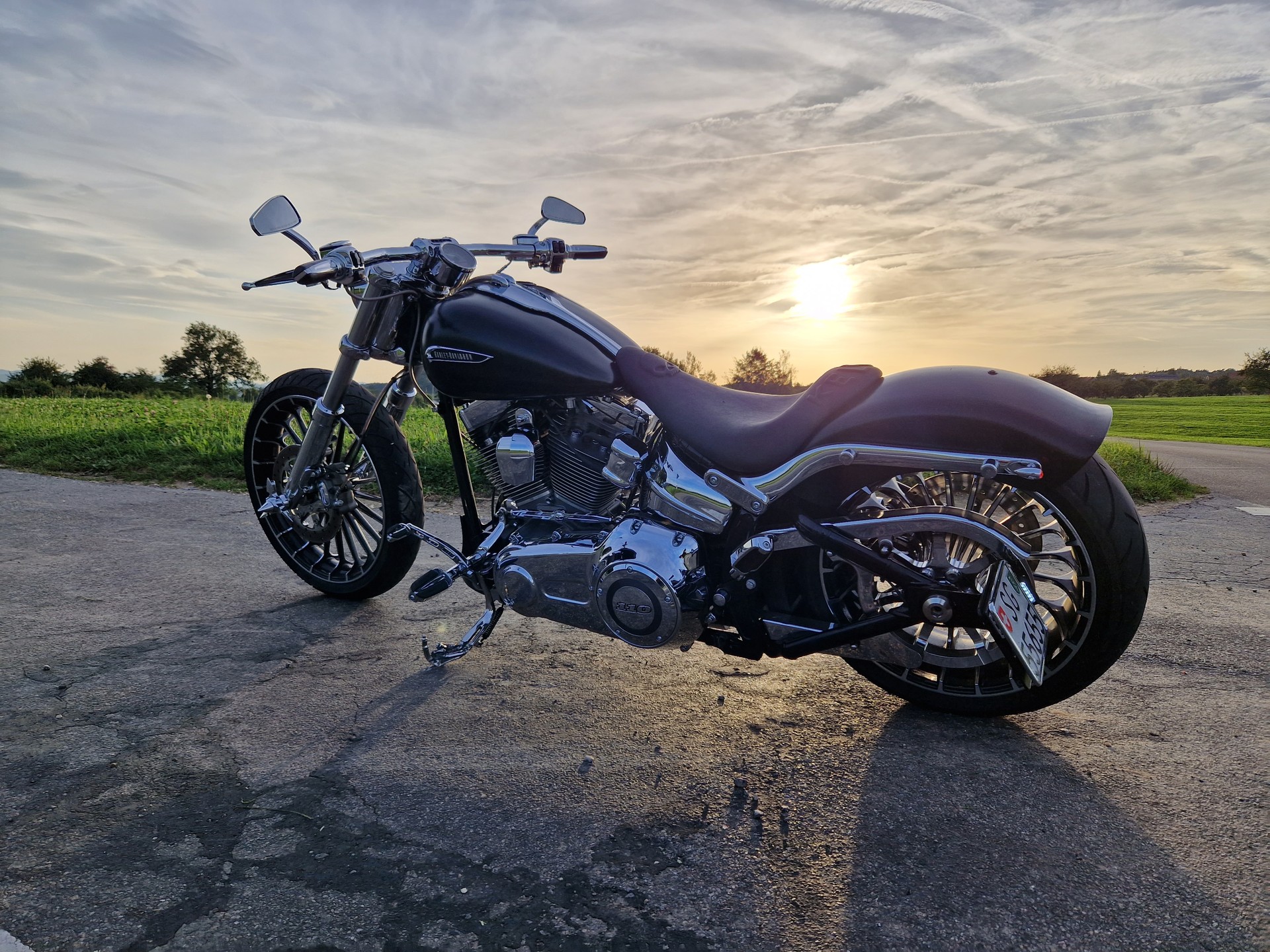 HARLEY-DAVIDSON FXSBSE Softail Breakout ABS CVO-image-1