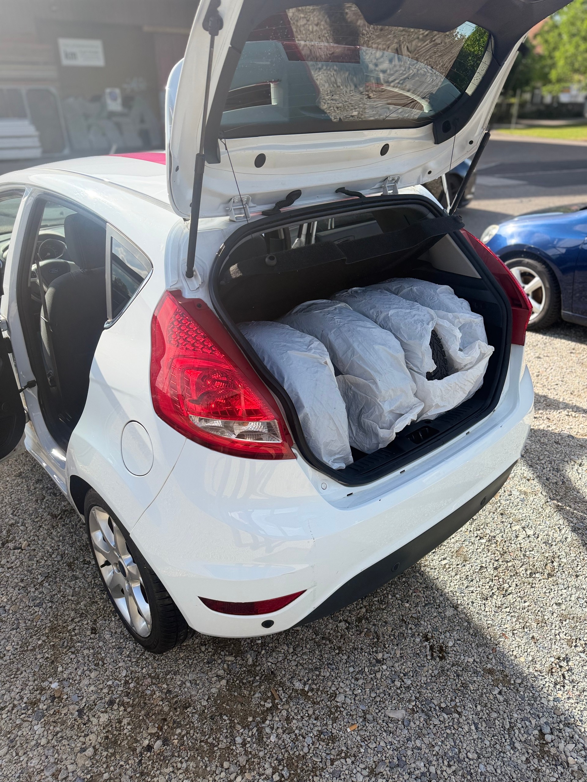 FORD Fiesta 1.6 16V TDCi Titanium-image-14