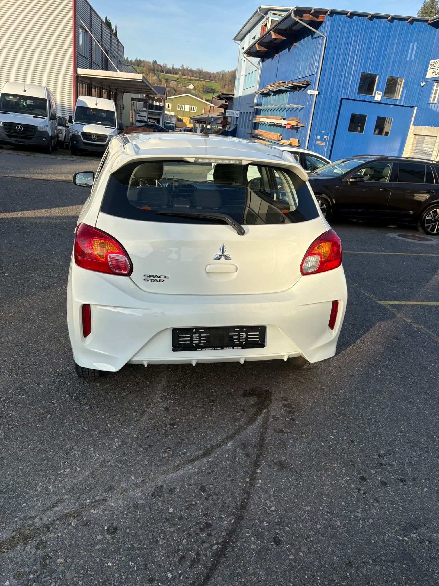 MITSUBISHI Space Star 1.0 Entry-showroom-element-3
