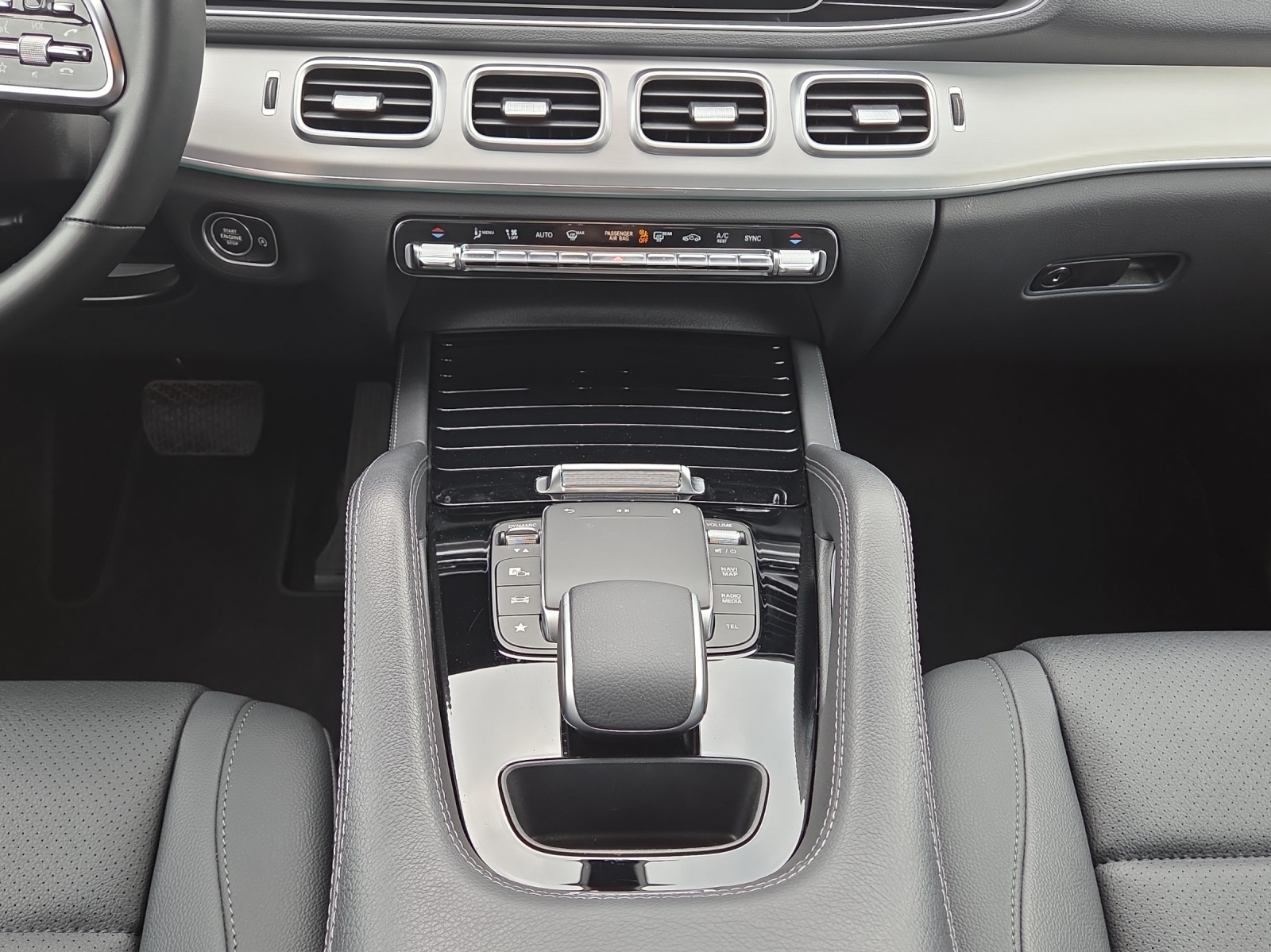 MERCEDES-BENZ GLE 300 d 4Matic-image-15