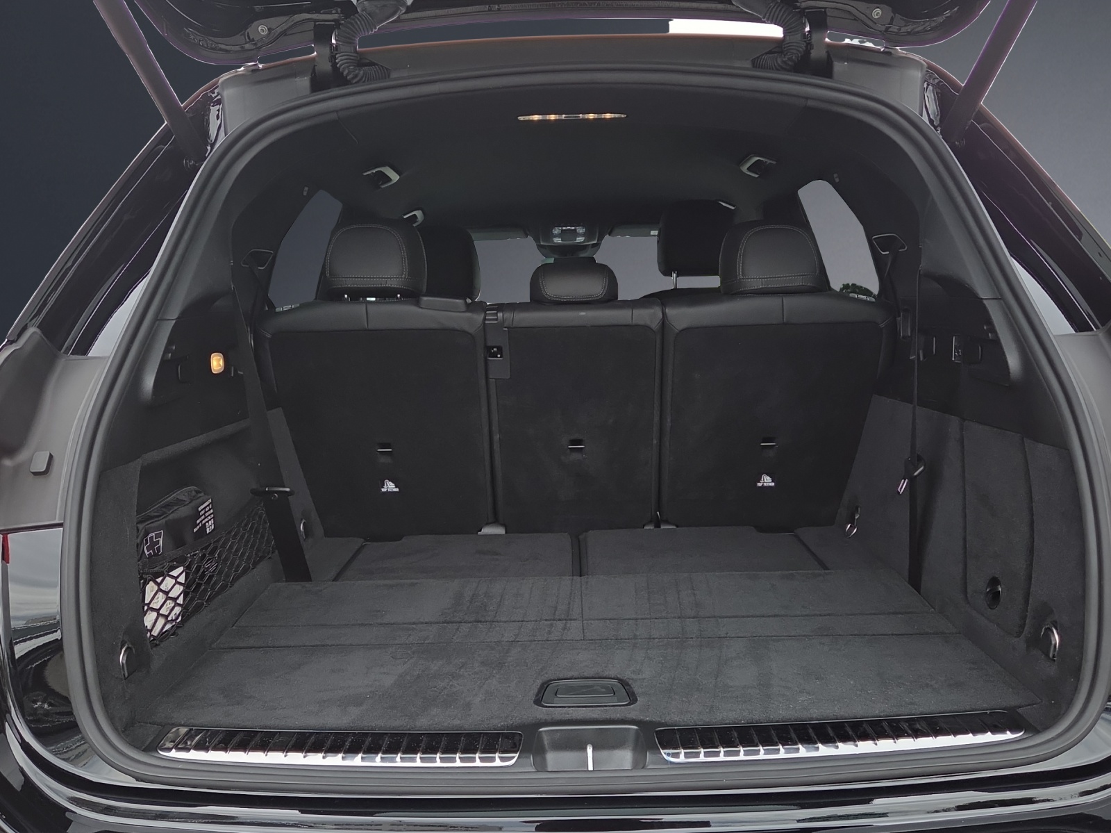MERCEDES-BENZ GLE 300 d 4Matic-image-17