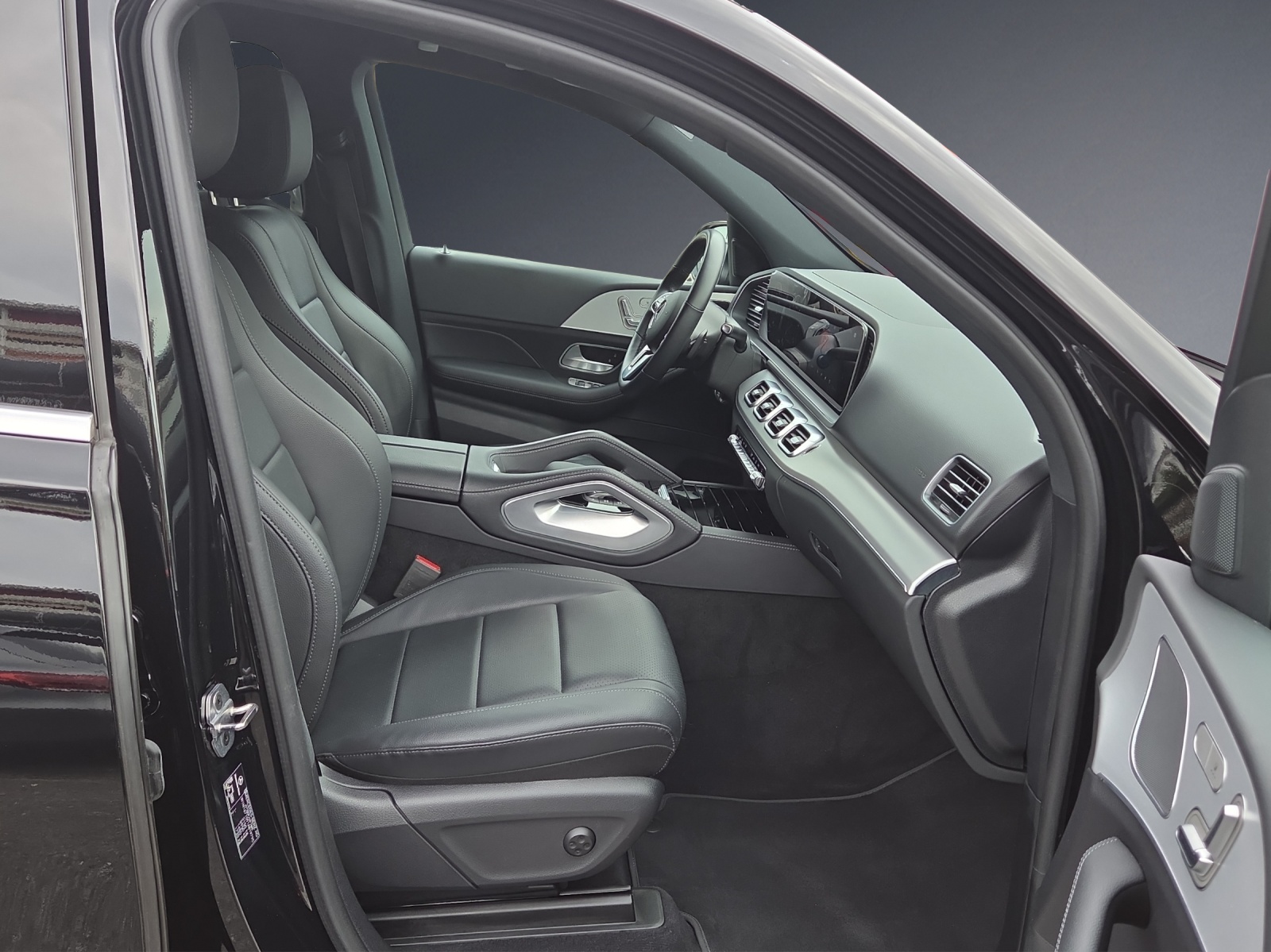 MERCEDES-BENZ GLE 300 d 4Matic-image-8