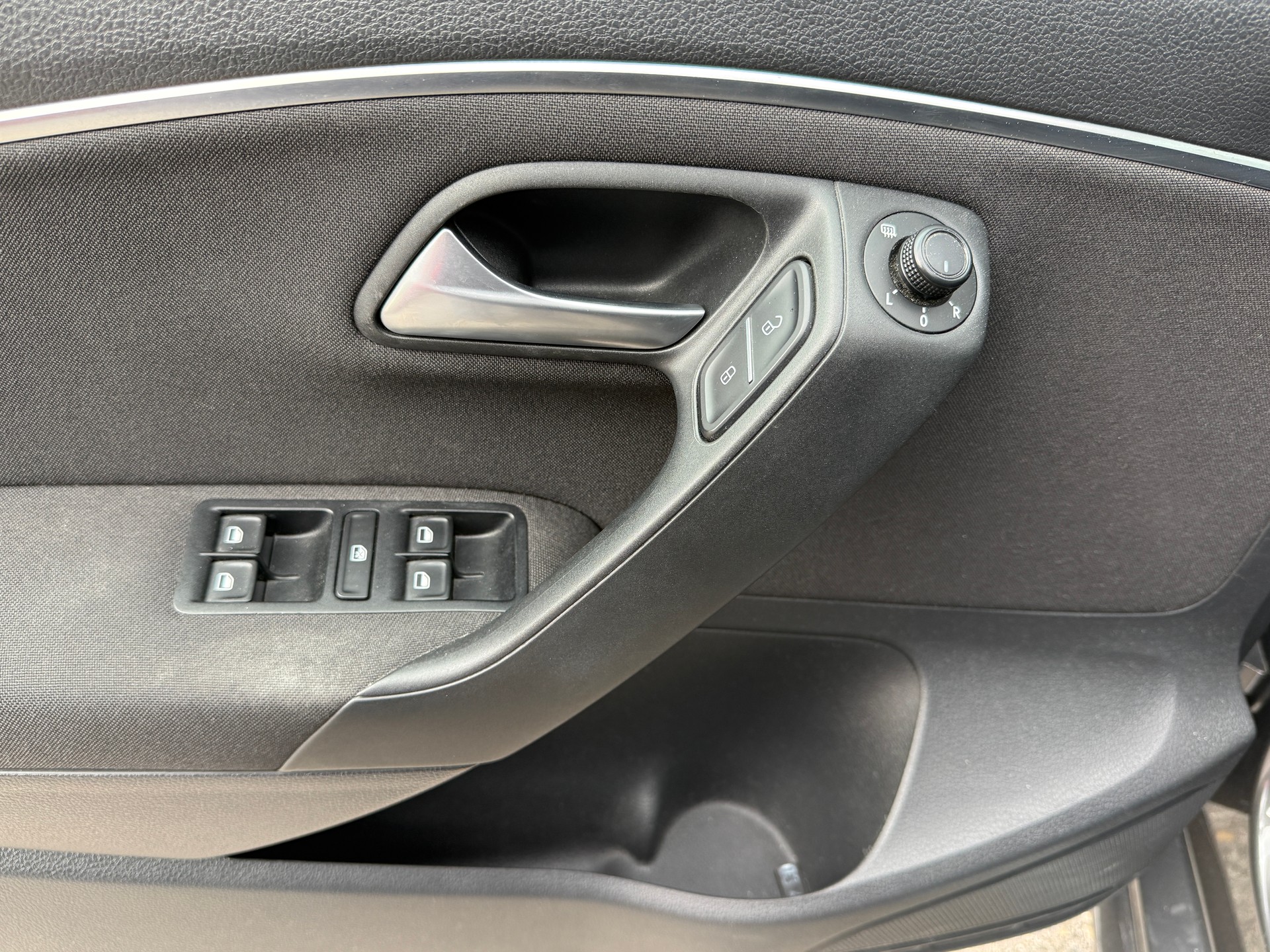 VW Polo 1.0 TSI BMT Lounge DSG - Nouvelle Expertise - Kit Courroie de Distribution & Pompe à eau + Grand Service Fait 08.07.2026-image-25