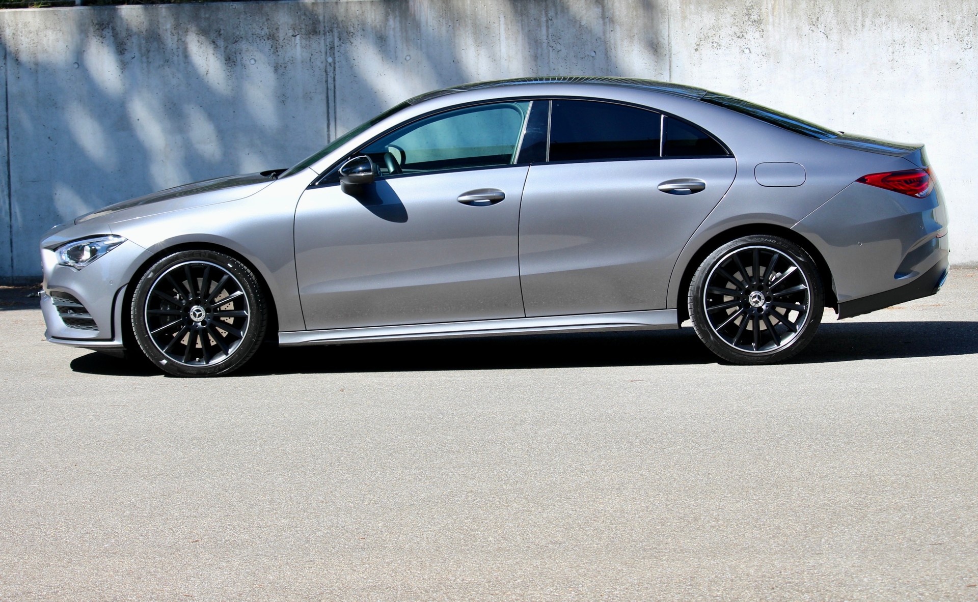 MERCEDES-BENZ CLA 220 AMG Line 7G-DCT 190PS • NIGHT Paket • 19" AMG Aluräder • Ambientebeleuchtung-image-7