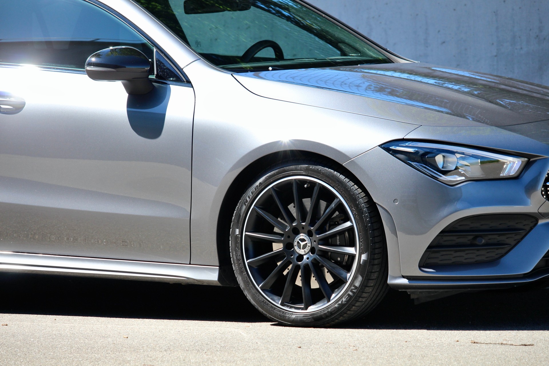 MERCEDES-BENZ CLA 220 AMG Line 7G-DCT 190PS • NIGHT Paket • 19" AMG Aluräder • Ambientebeleuchtung-showroom-element-2