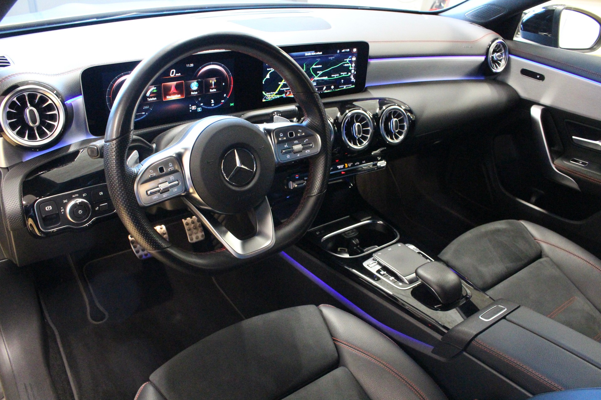 MERCEDES-BENZ CLA 220 AMG Line 7G-DCT 190PS • NIGHT Paket • 19" AMG Aluräder • Ambientebeleuchtung-image-8
