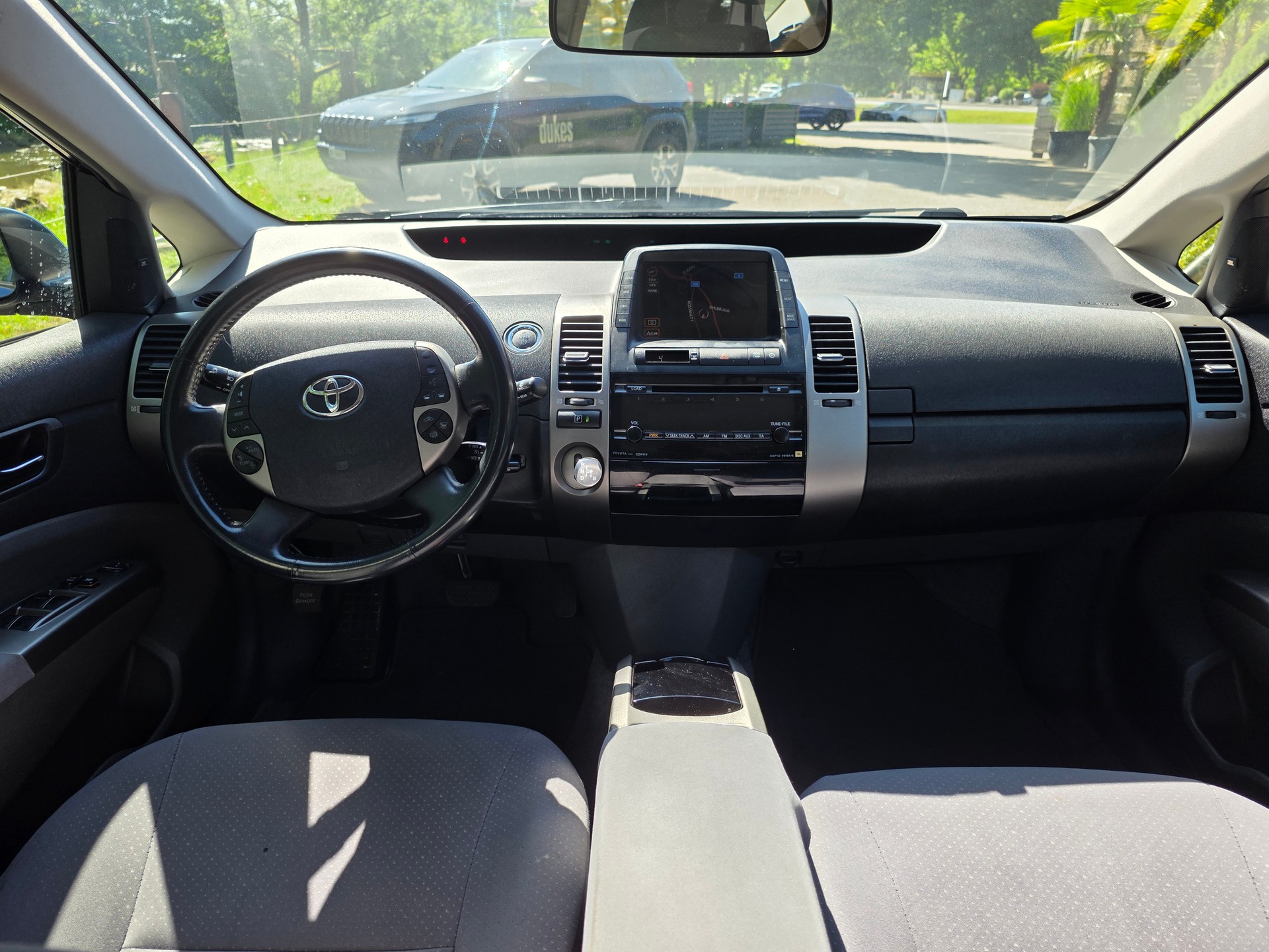 TOYOTA Prius 1.5 16V Hybrid ☆☆☆ Inklusive frischer MFK ☆☆☆-image-6