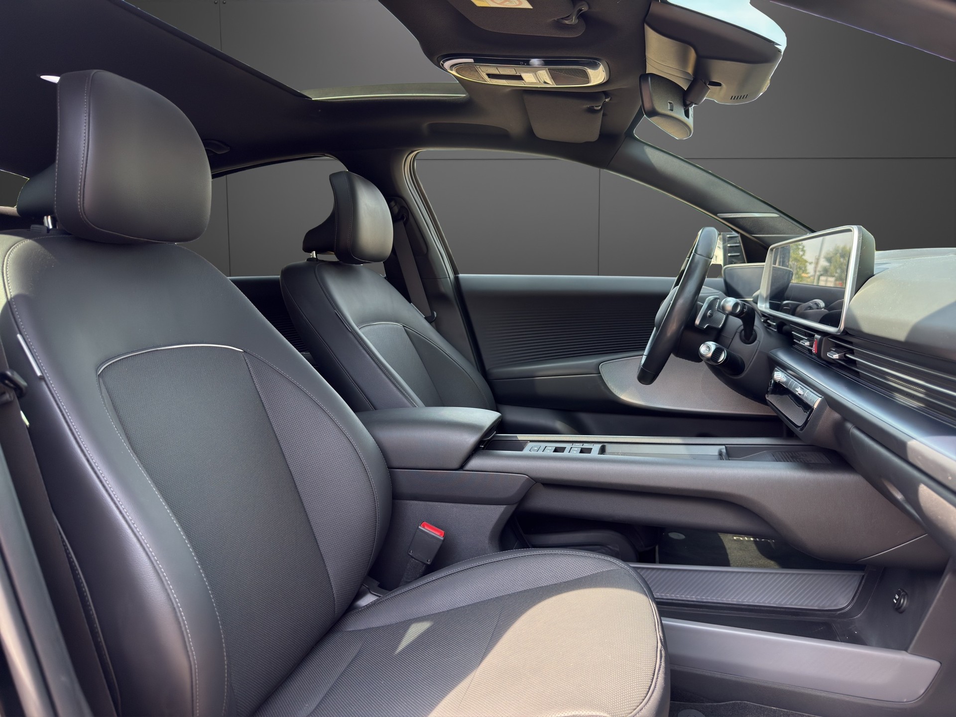 HYUNDAI Ioniq 6 77kWh Launch Edition 4WD-image-9