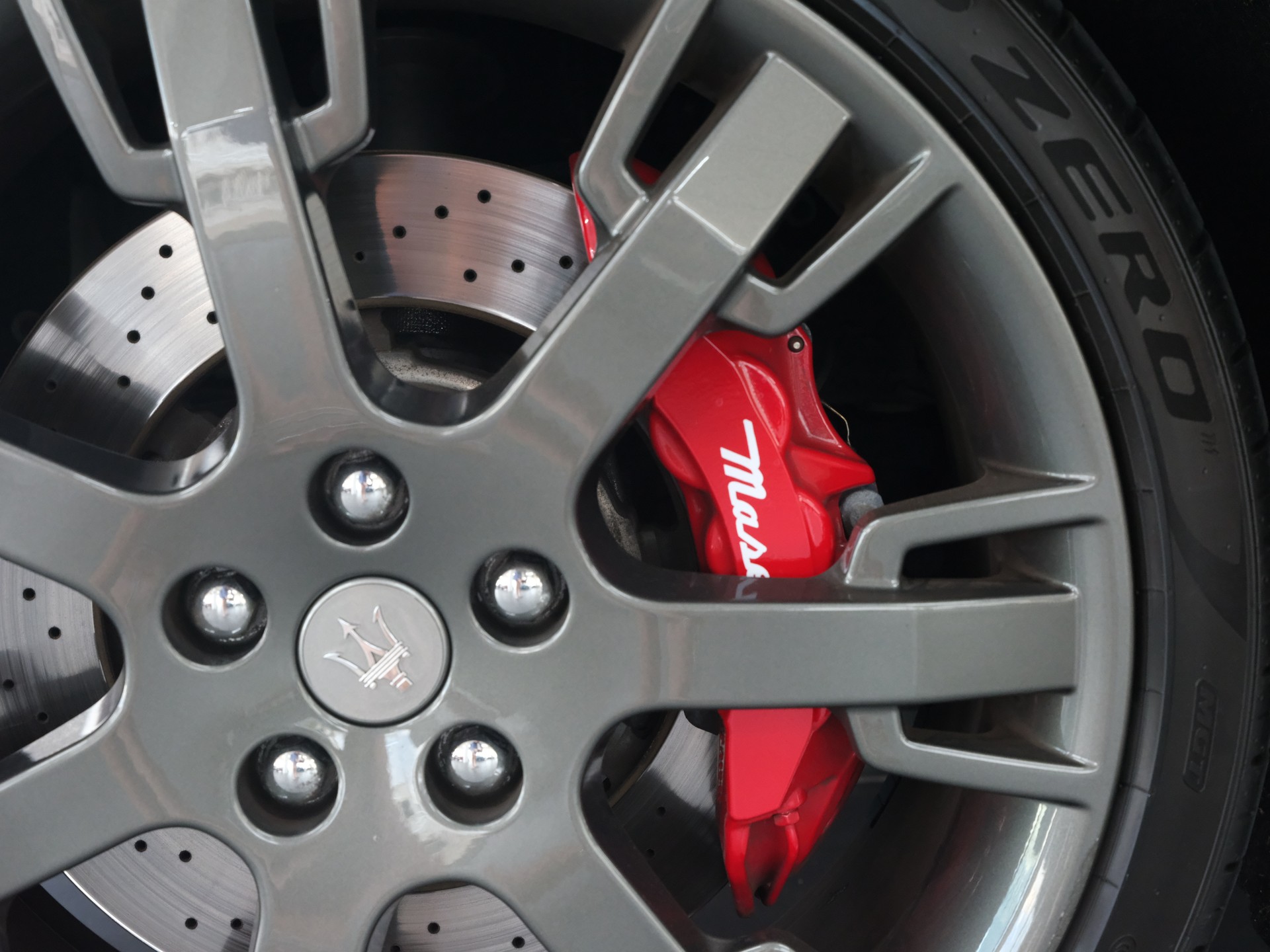 MASERATI GranTurismo S Cambiocorsa *Bose* *Sportabgassanlage* *Scheckheft gepflegt*-image-13