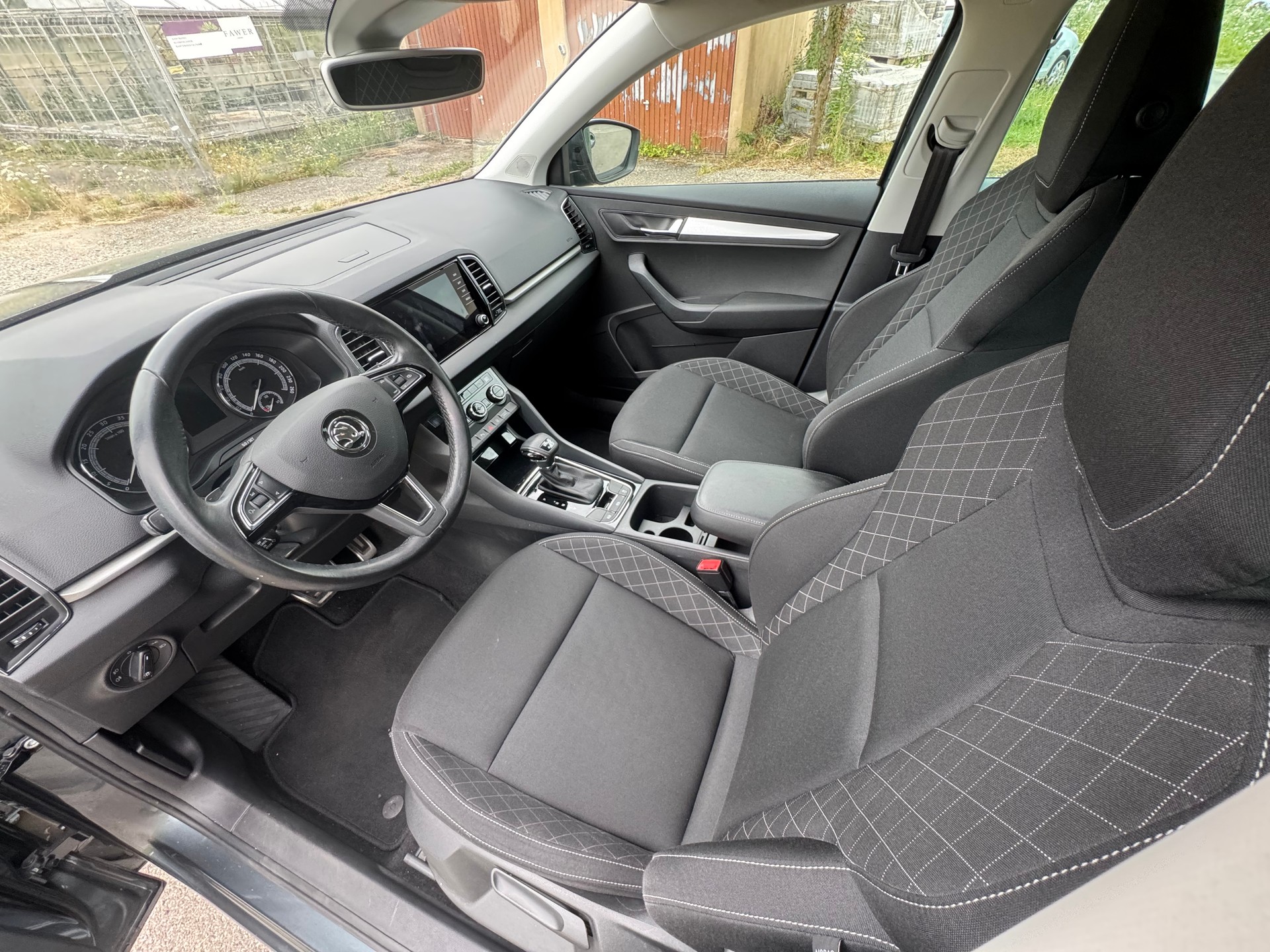 SKODA Karoq 2.0 TDI CR Ambition 4x4 DSG-image-13
