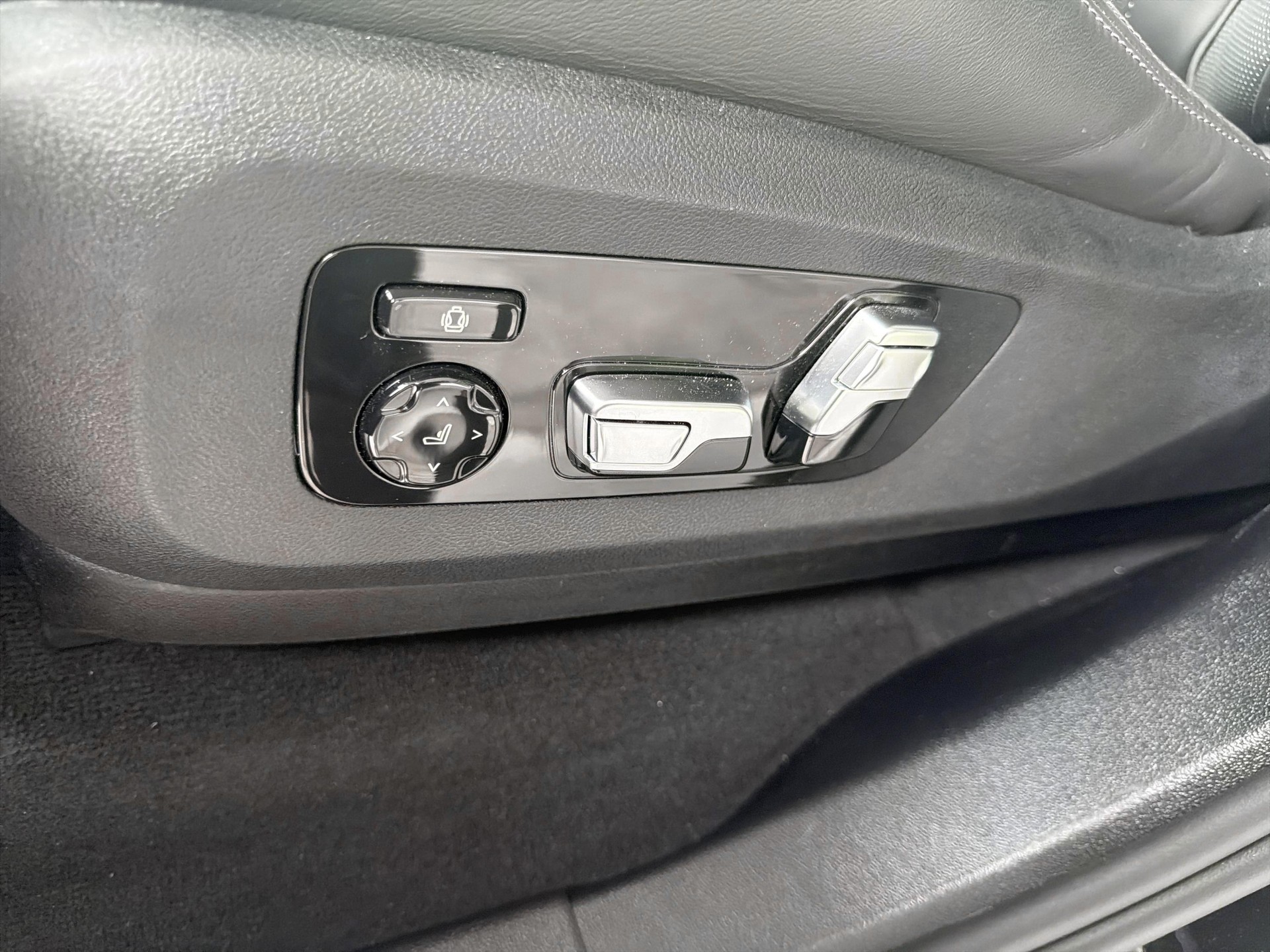 BMW X7 xDr 48 M60i M Sp. Pro-image-23
