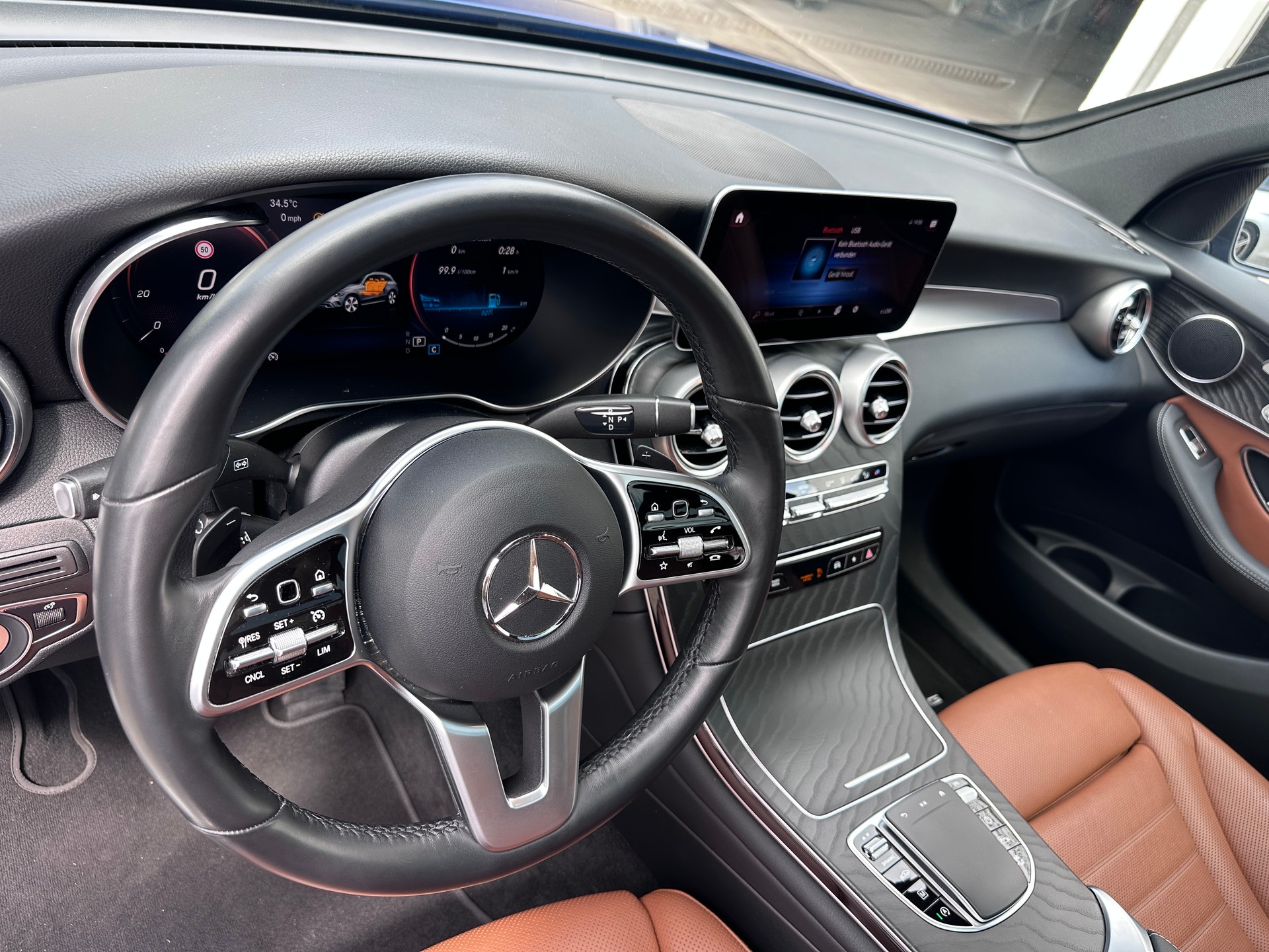 MERCEDES-BENZ GLC 400 d 4Matic AMG Line Plus 9G-Tronic-image-9