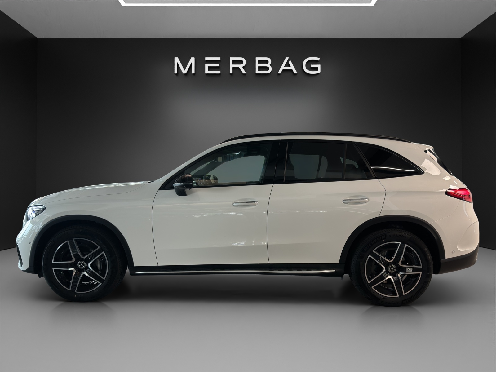 MERCEDES-BENZ GLC 200 4Matic 9G-Tronic-image-2