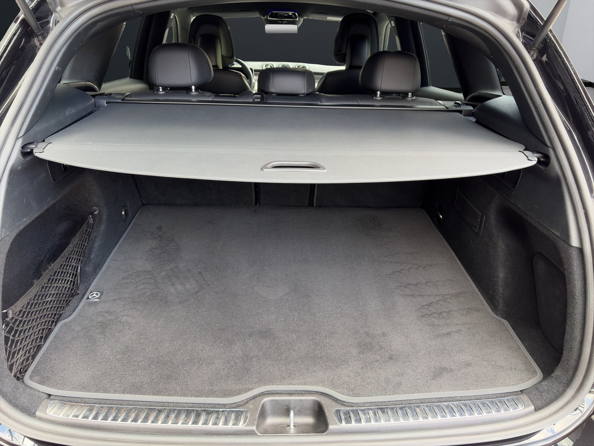 MERCEDES-BENZ GLC 300 AMG Line 4matic-image-14