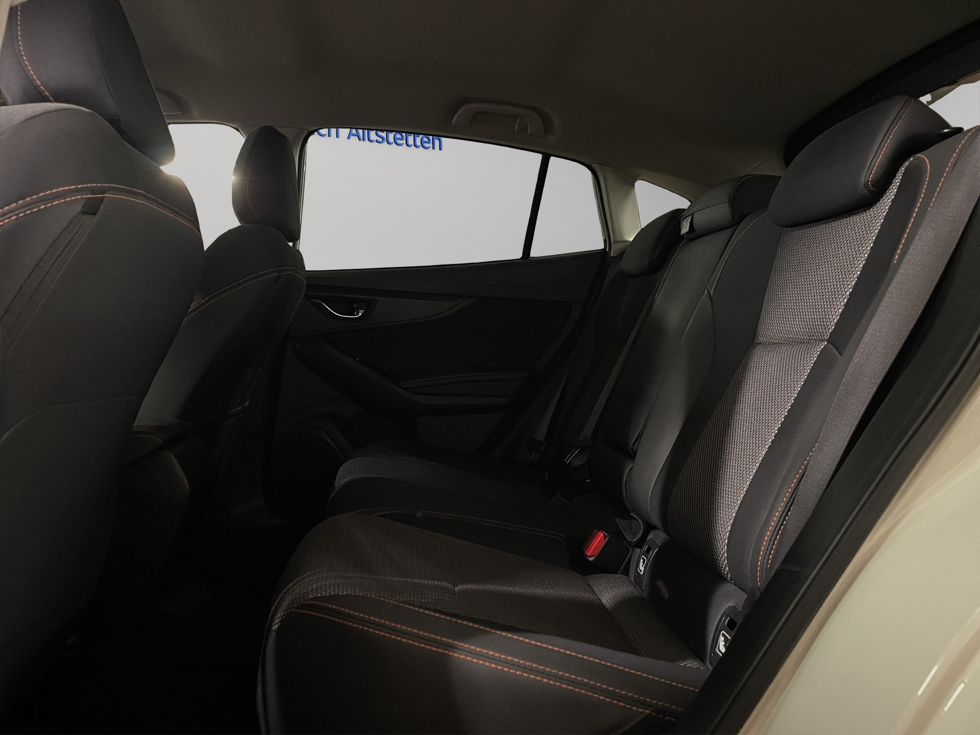 SUBARU XV 1.6i Swiss Edition-image-8