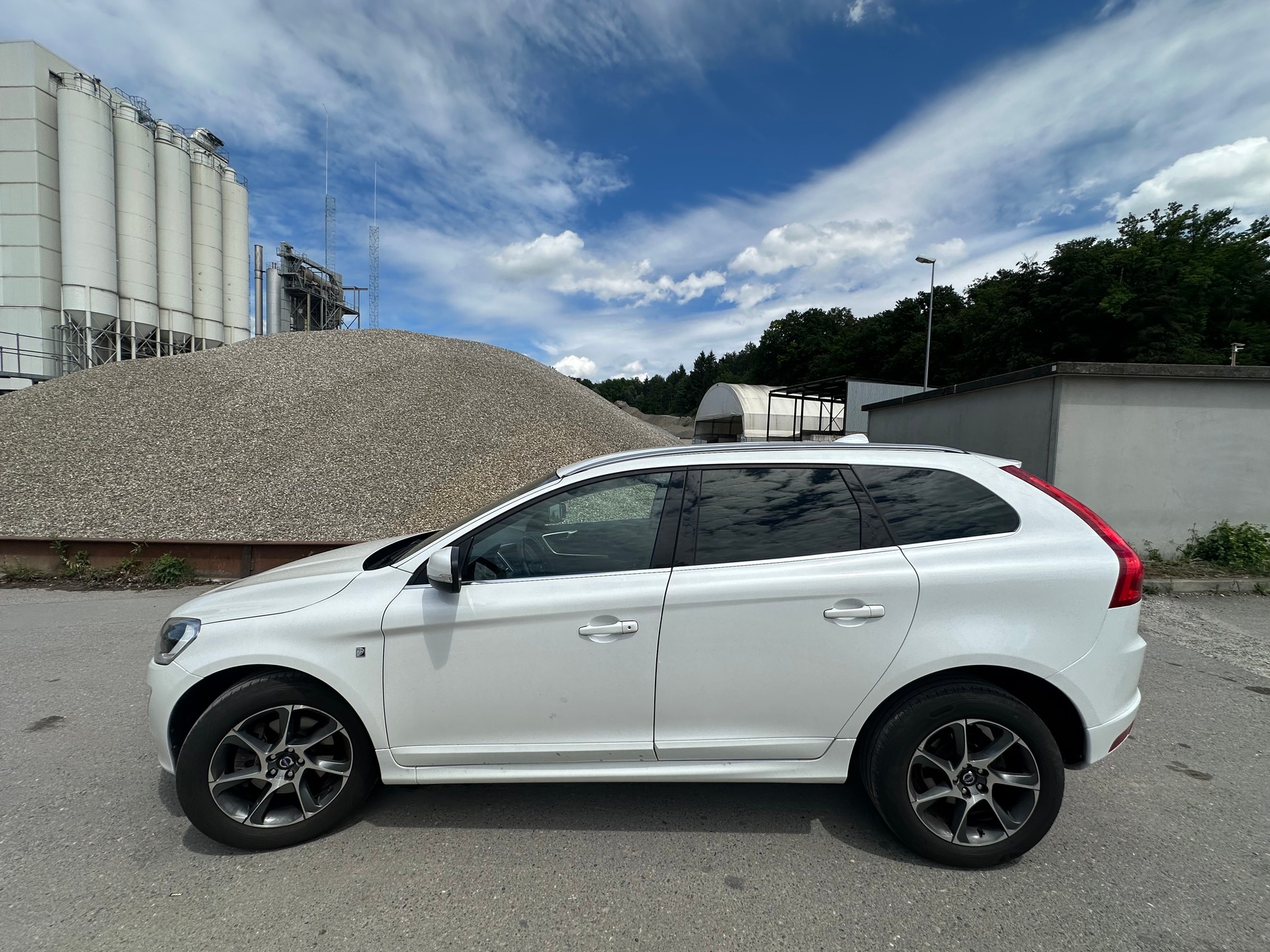 VOLVO XC60 D4 AWD OceanRace Geartronic-image-5