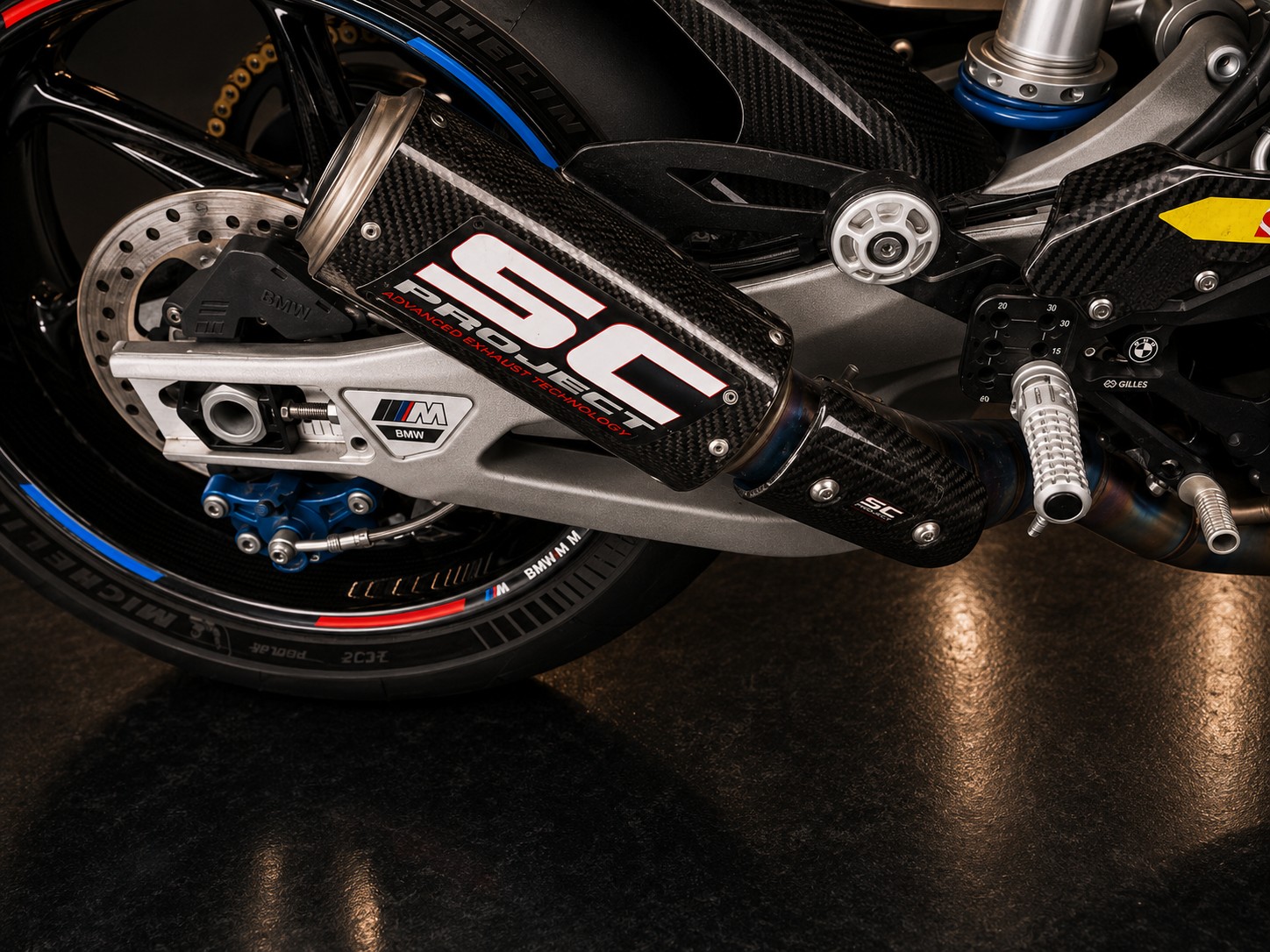 BMW M 1000 RR Competition-image-4