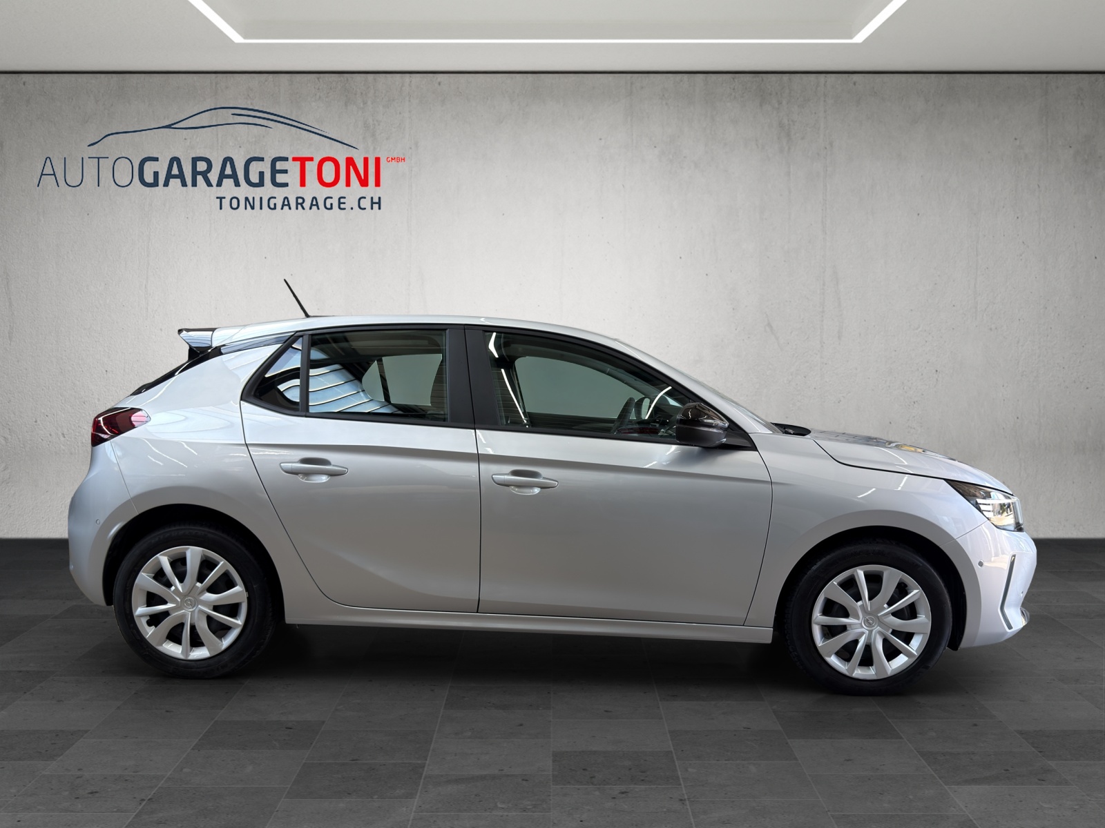 OPEL Corsa 1.2 TP Edition A-image-4