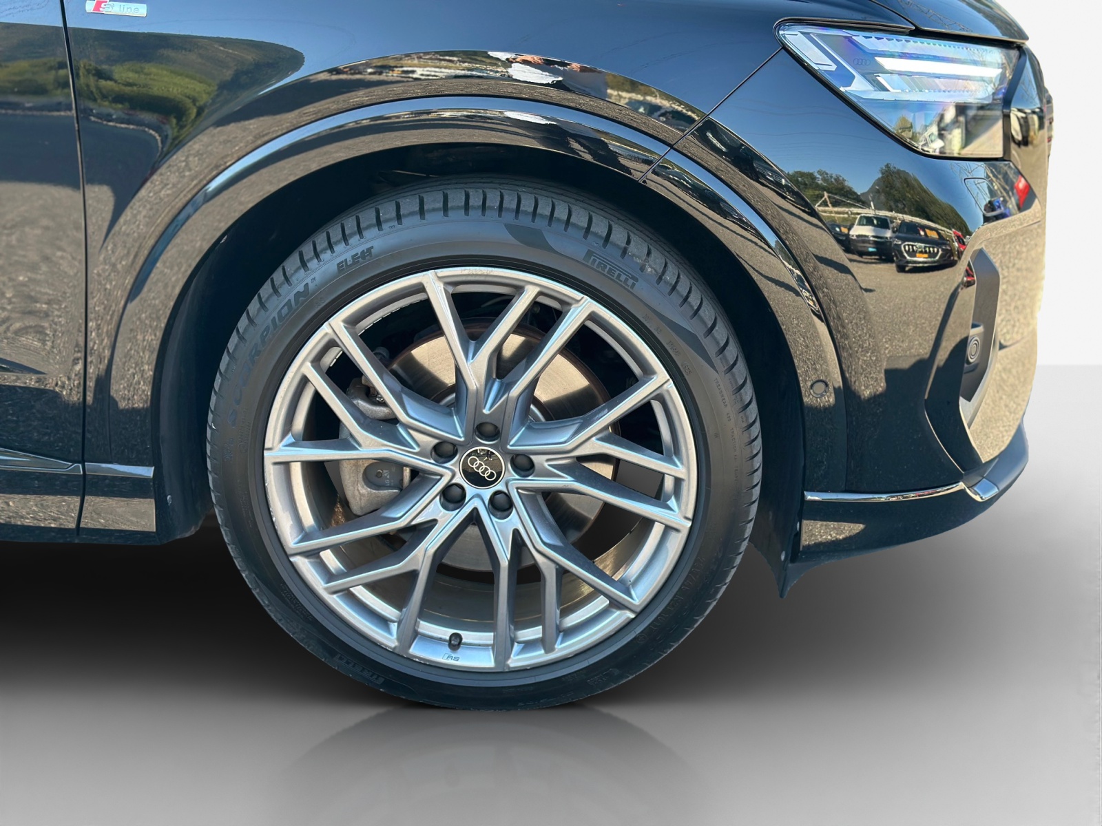 AUDI Q4 e-tron 50 quattro-image-14