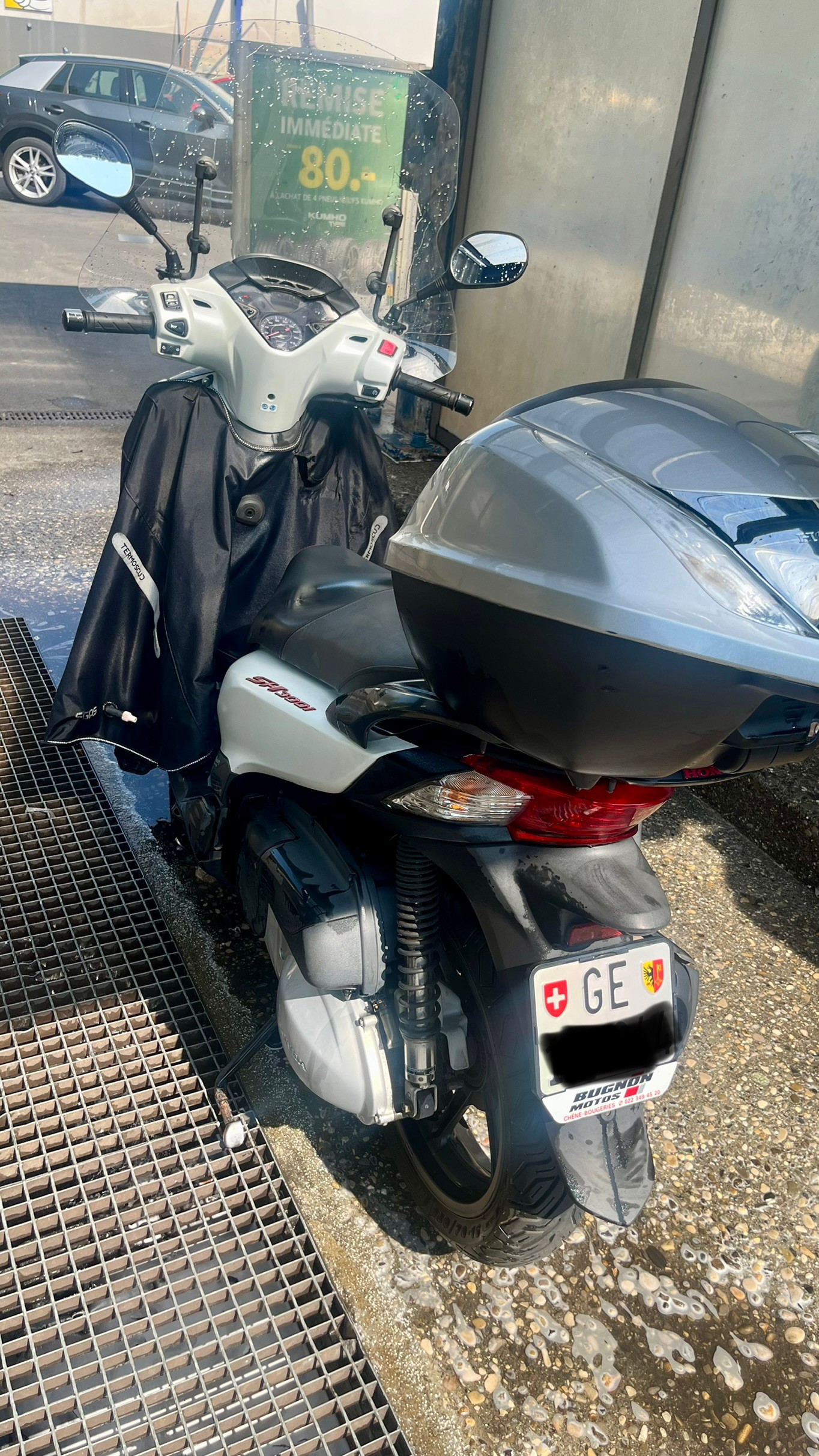 HONDA SH 300 i ABS-image-0