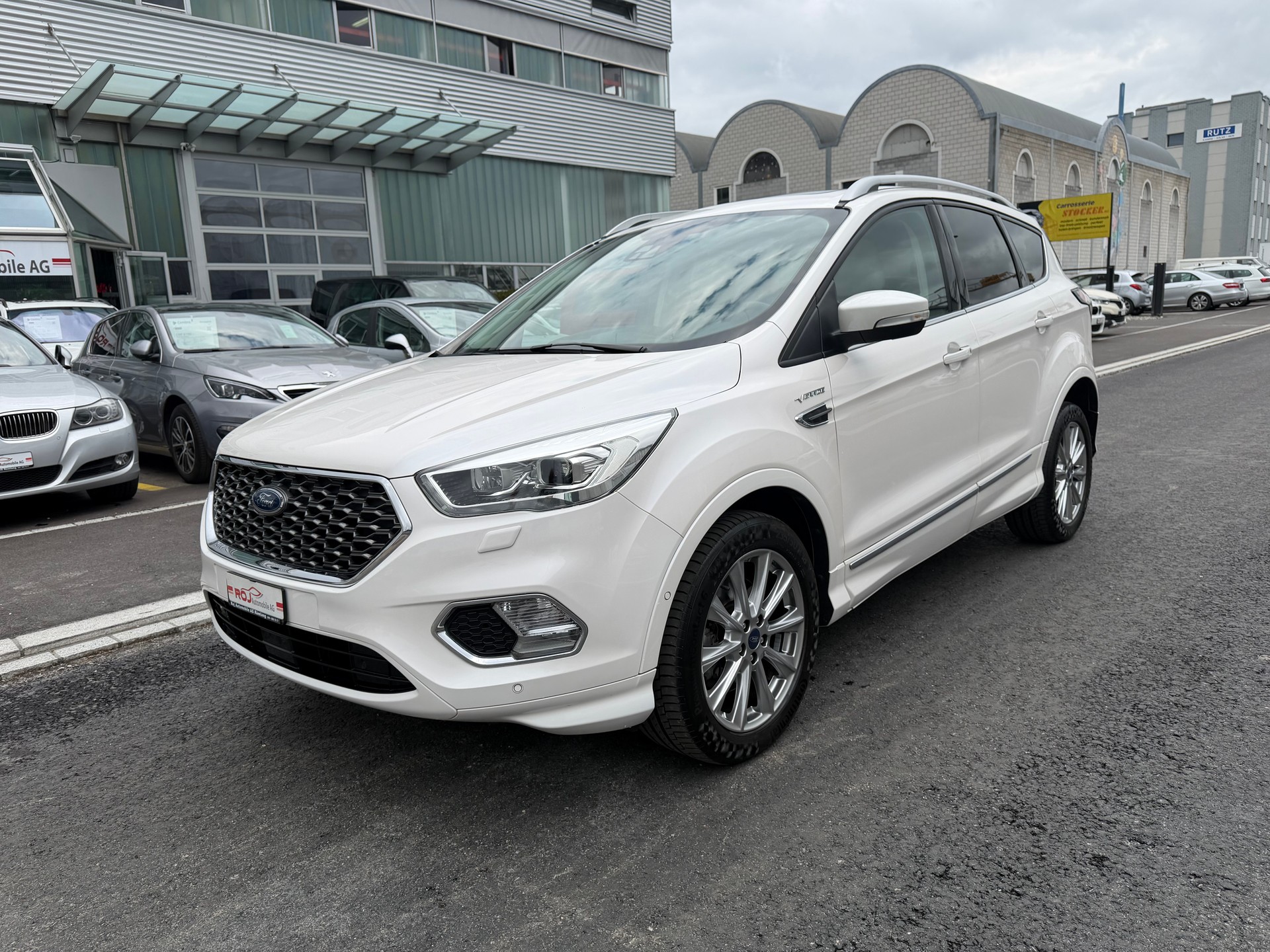FORD Kuga 2.0 TDCi Vignale 4WD PowerShift-showroom-element-1