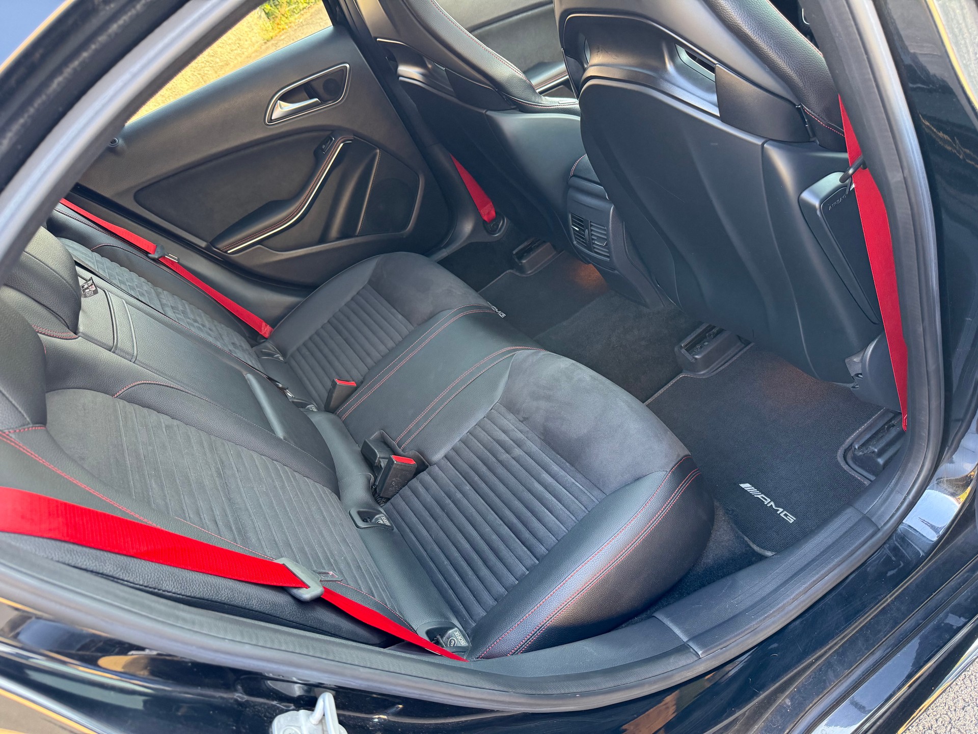 MERCEDES-BENZ A 45 AMG 4Matic Speedshift 7G-DCT-image-12