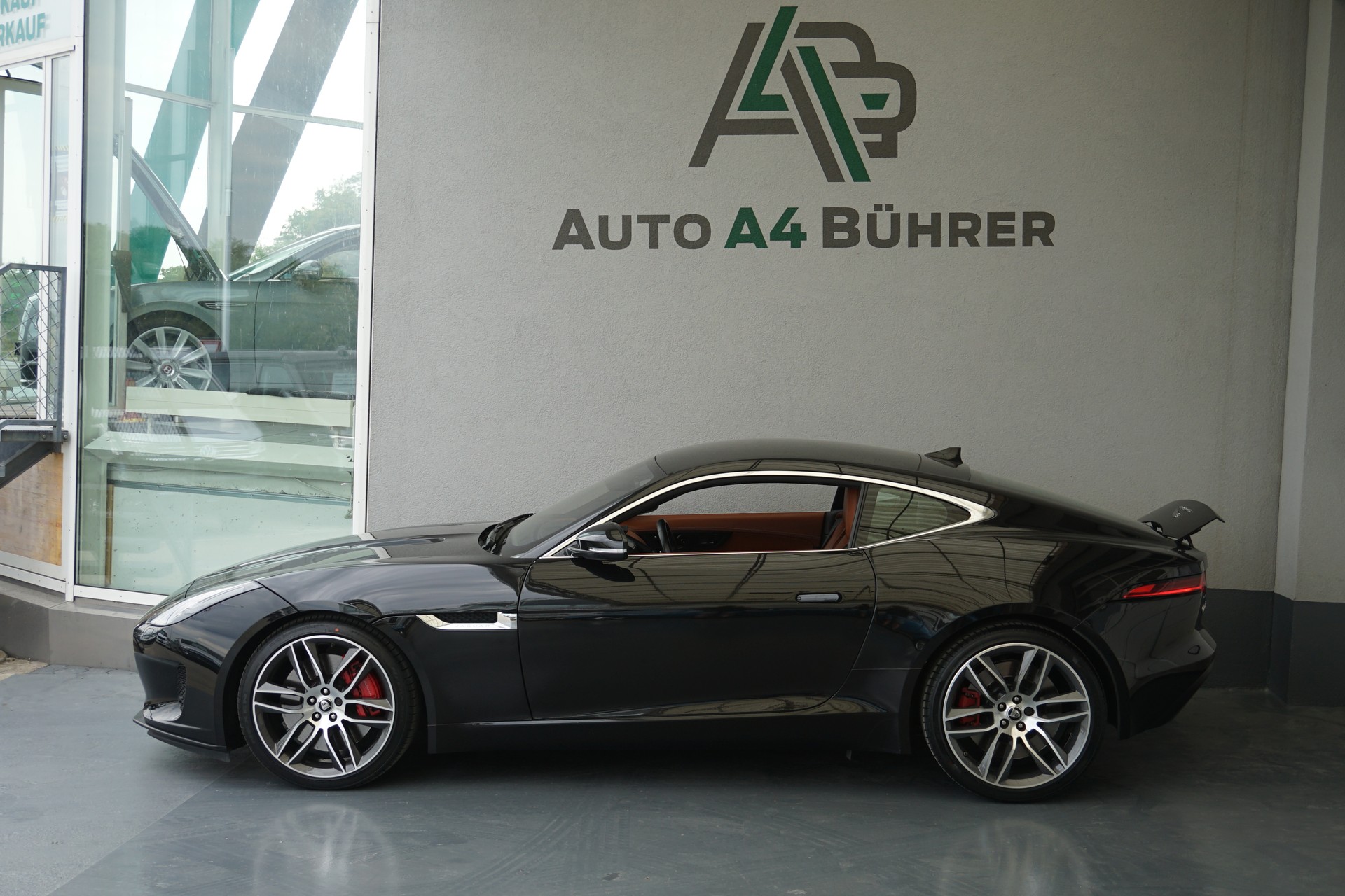 JAGUAR F-Type 2.0 I4 R-Dynamic 300PS Coupé