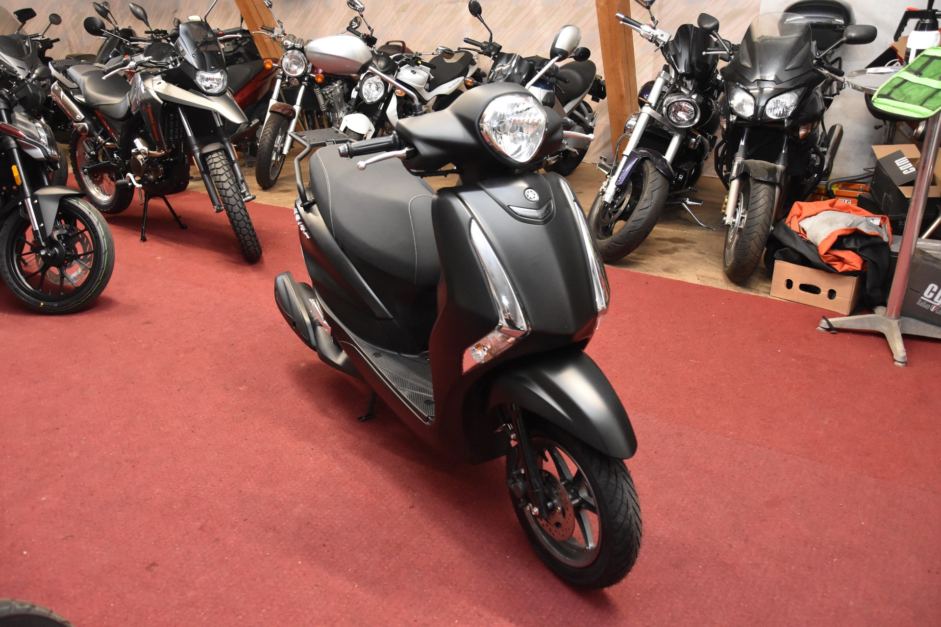 YAMAHA D'elight LTS 125-image-5
