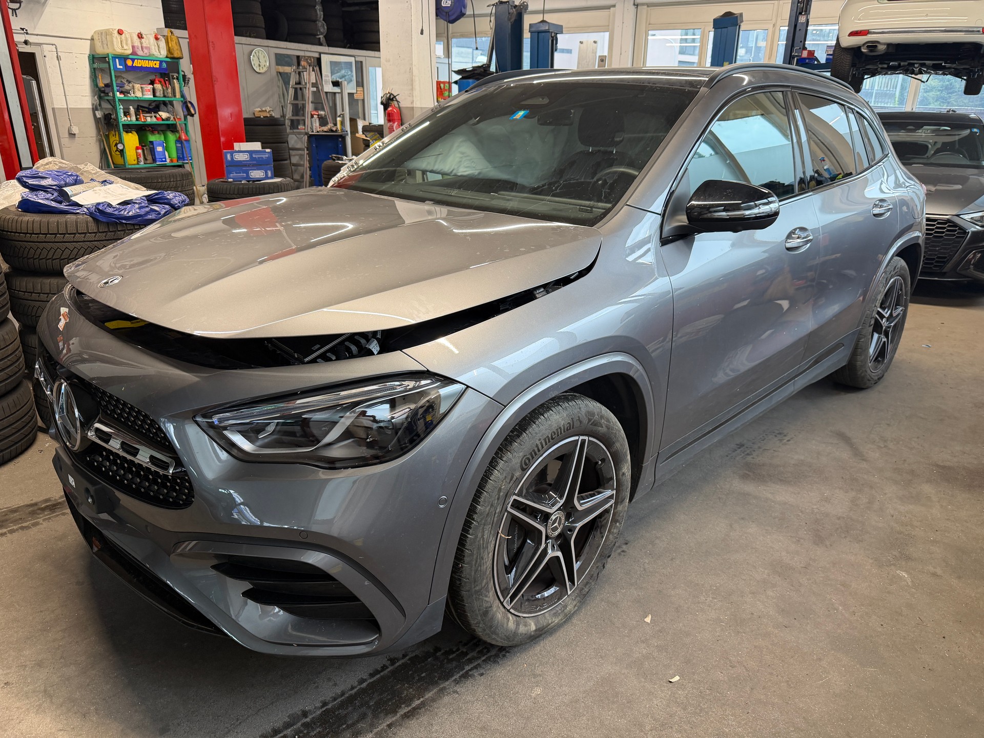 MERCEDES-BENZ GLA 220 d AMG Line 4matic