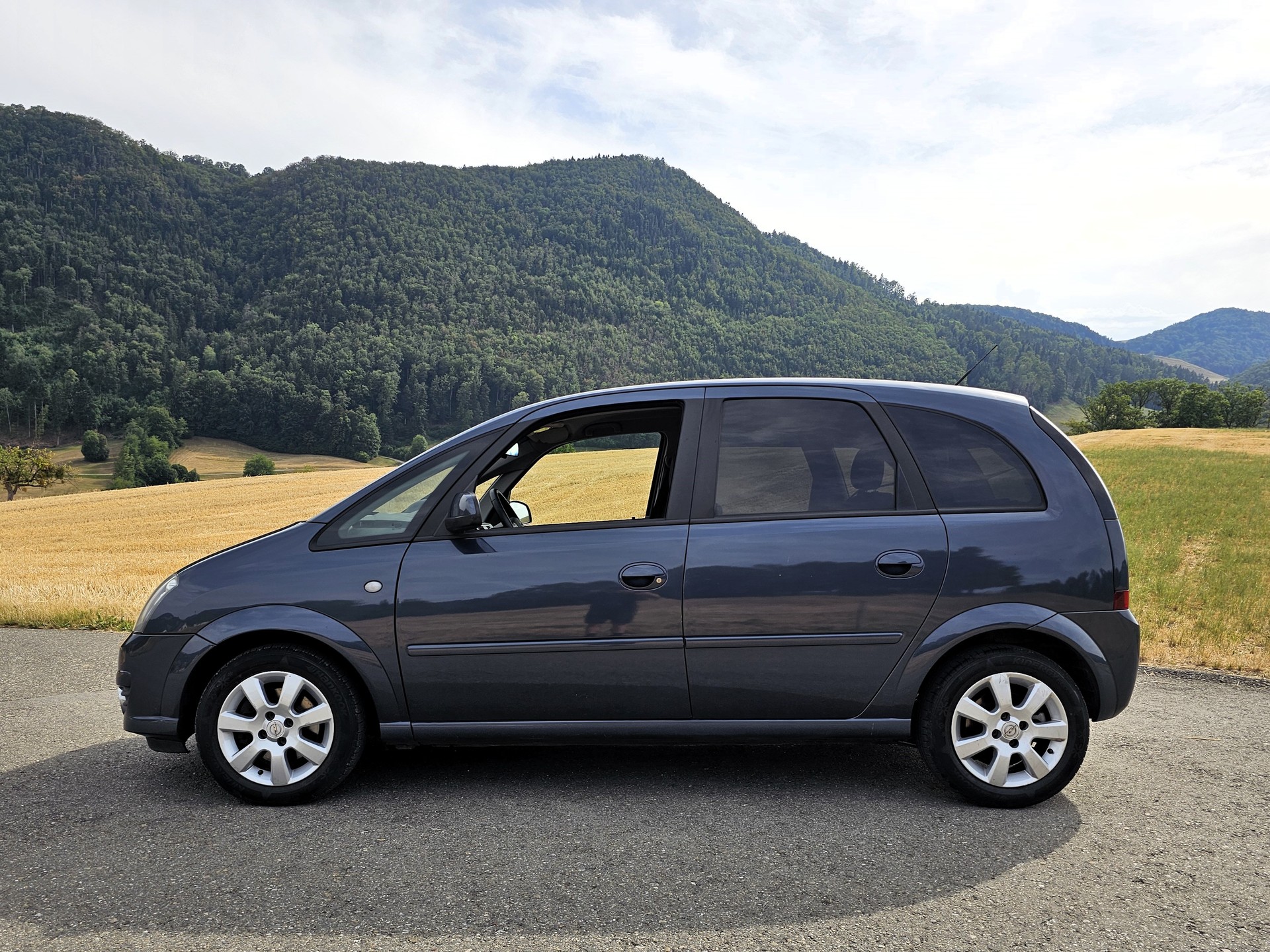 OPEL Meriva 1.8i 16V Cosmo-showroom-element-1