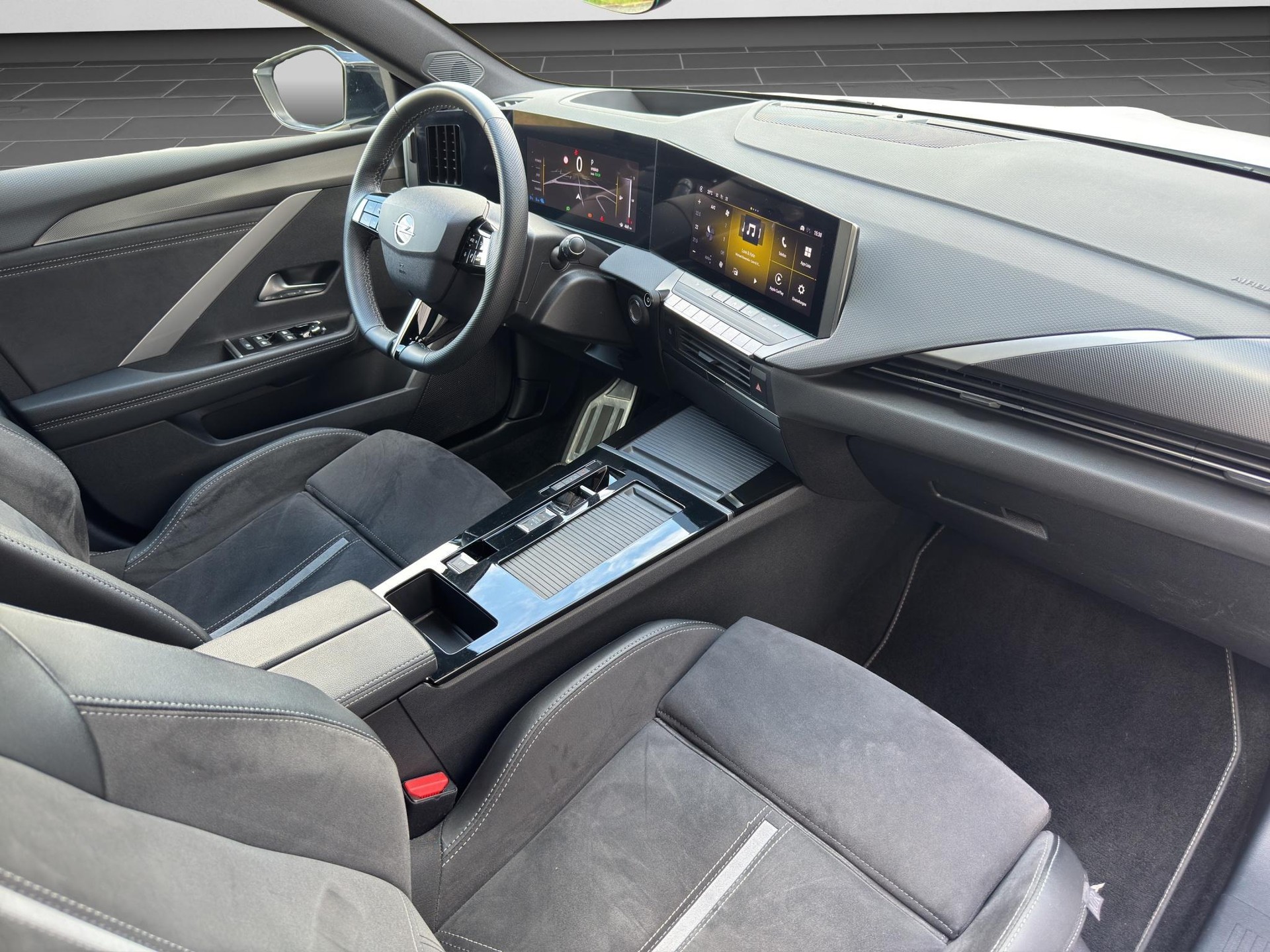 OPEL Astra Sports Tourer 1.6 T PHEV 225 GSe-image-8