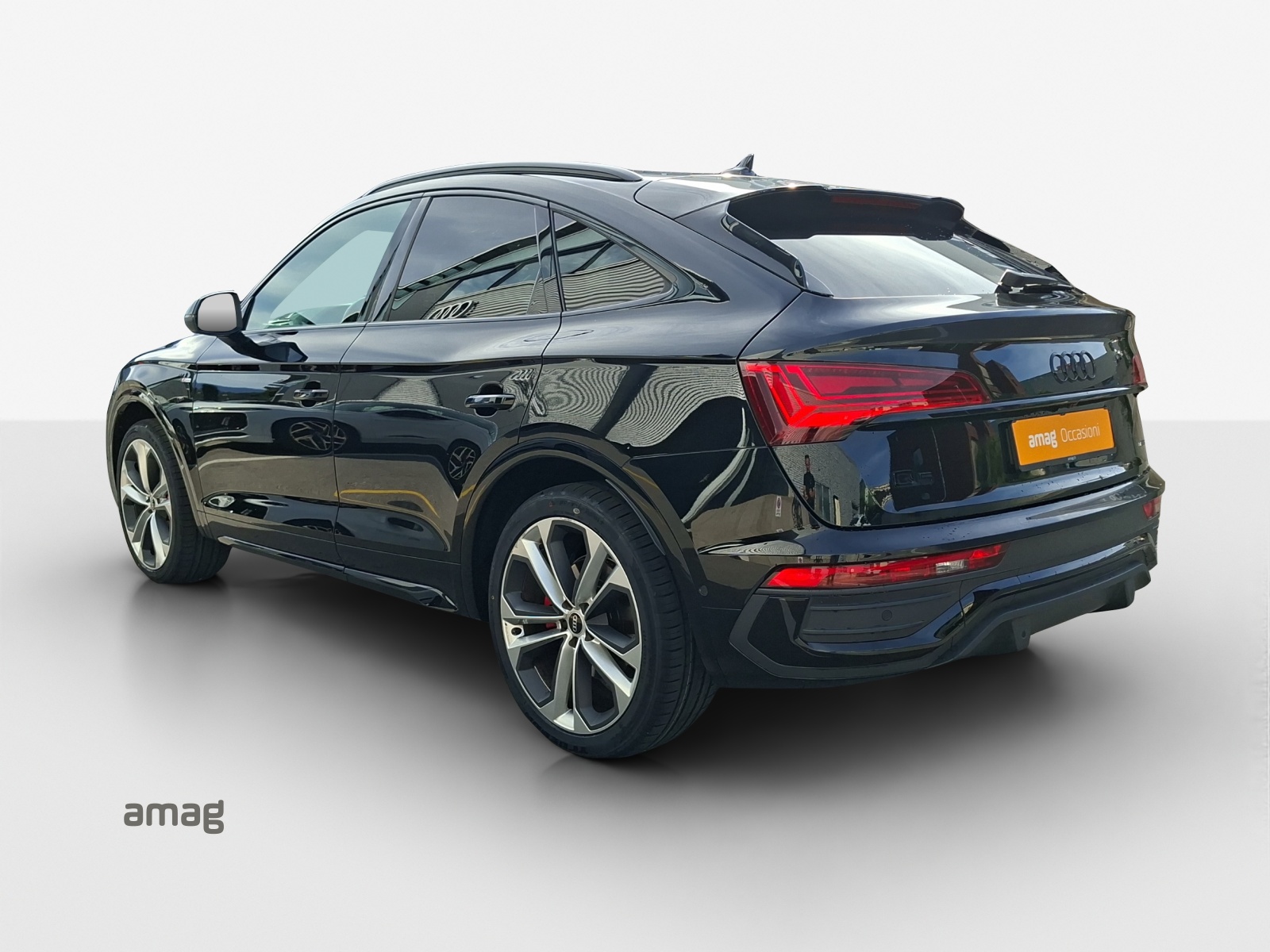 AUDI Q5 Sportback 40 TDI Blackedition quattro S-tronic-showroom-element-2